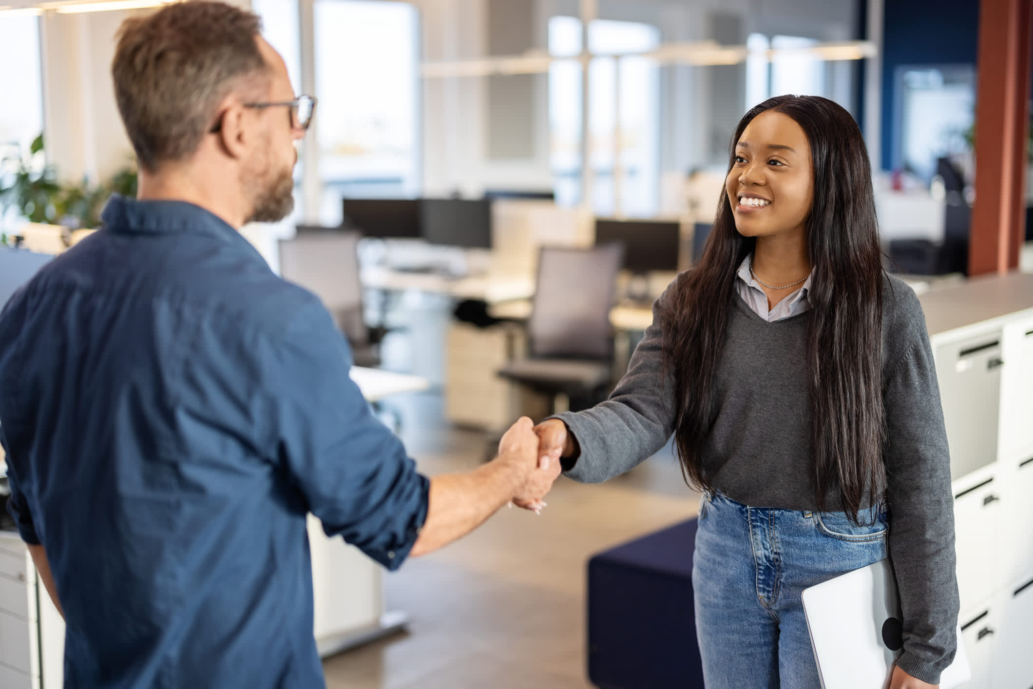 According to talent officers at Salesforce and American Express, the most successful new hires exhibit these three behaviors.