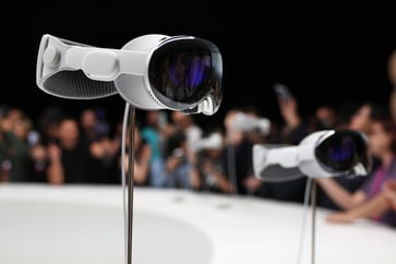 Apple Vision Pro headset to be powered by new Qualcomm chip.