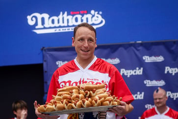 Netflix to broadcast Labor Day hot dog eating contest featuring Joey Chestnut and Takeru Kobayashi.