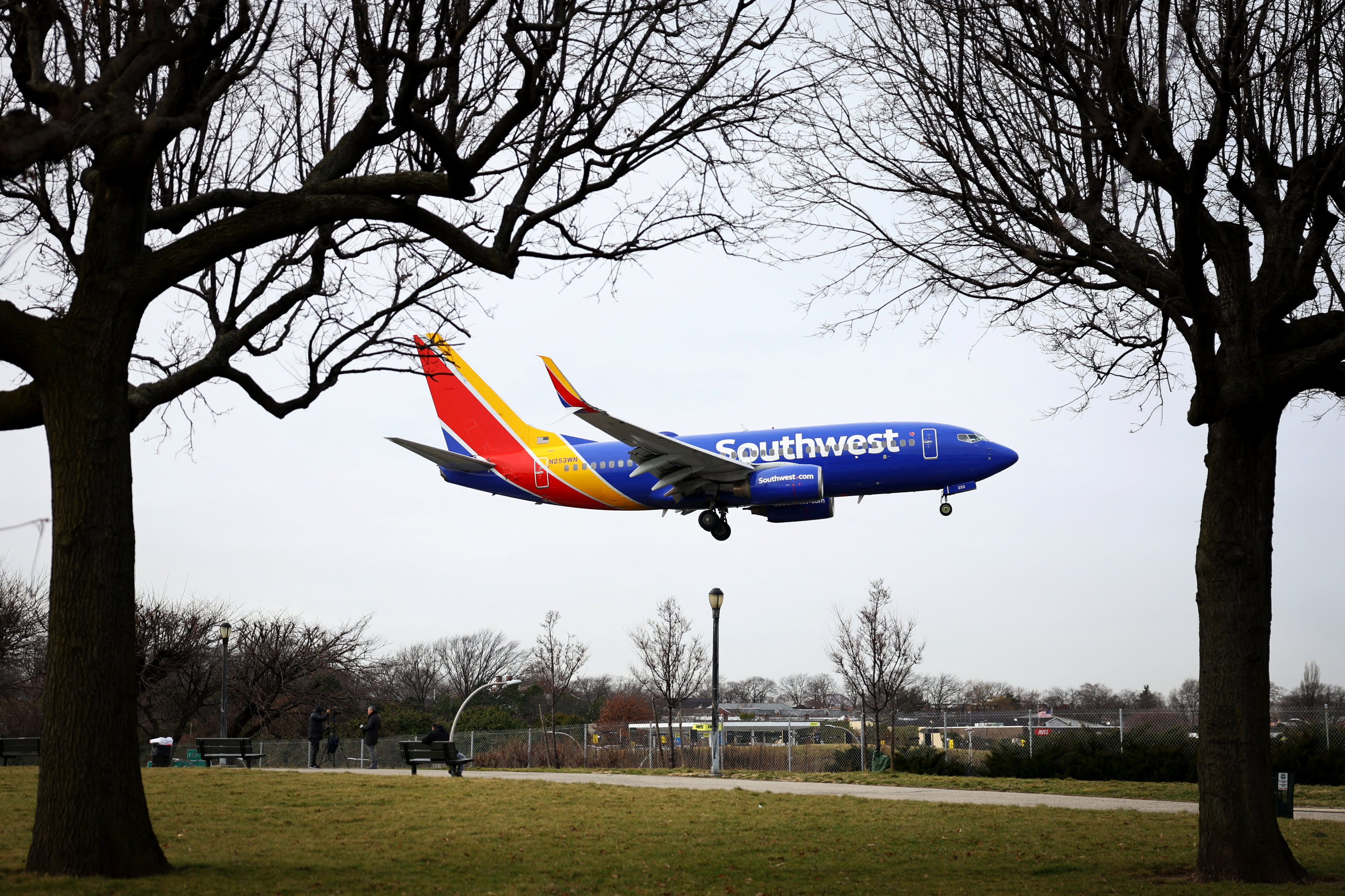 Southwest Airlines faces potential change in leadership as Elliott Management takes a $1.9 billion stake and aims to remove CEO and chair.