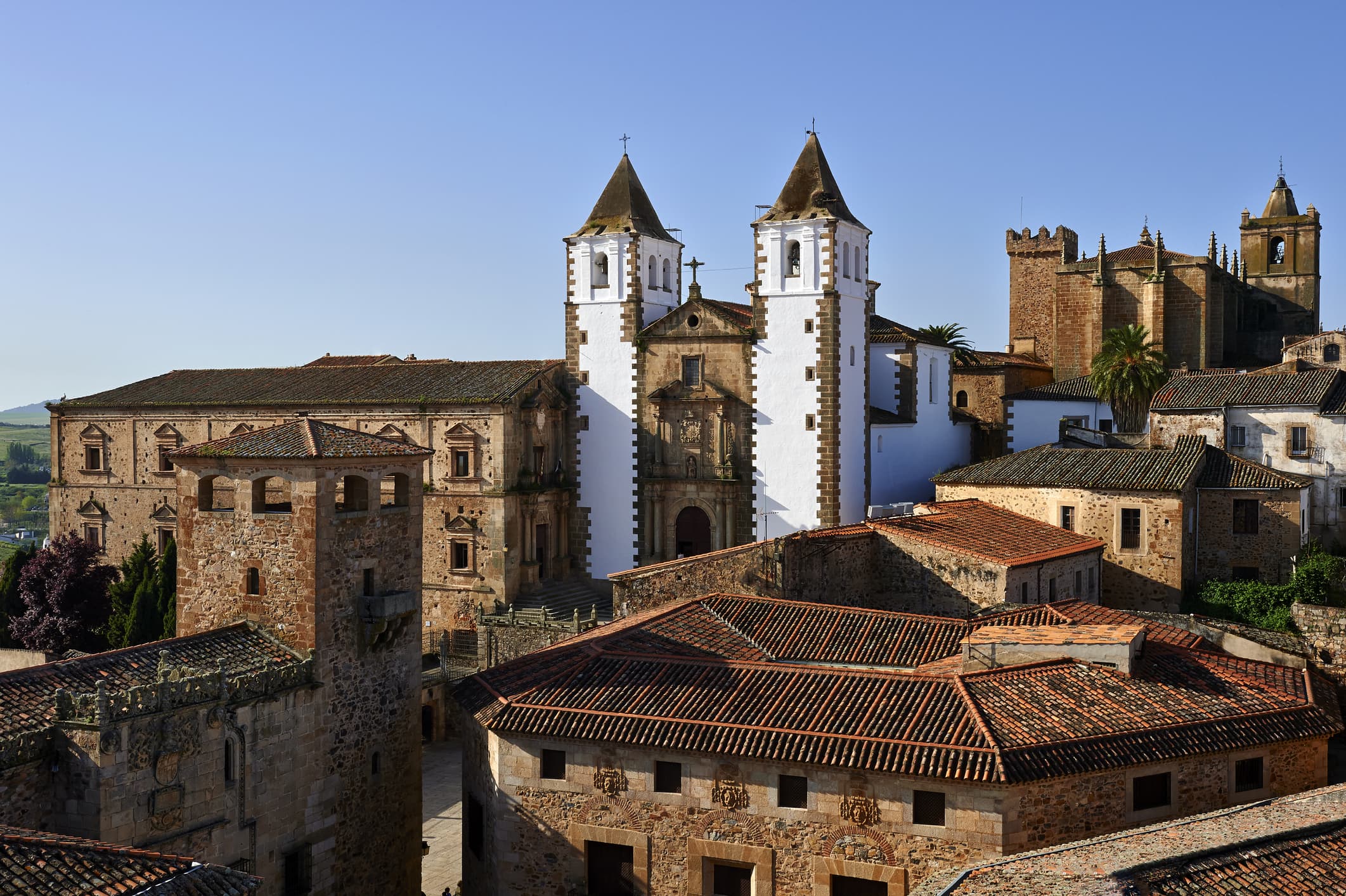 Up to $17,000 in incentives for digital nomads and remote workers in tech to relocate to rural Spain: What you need to know.