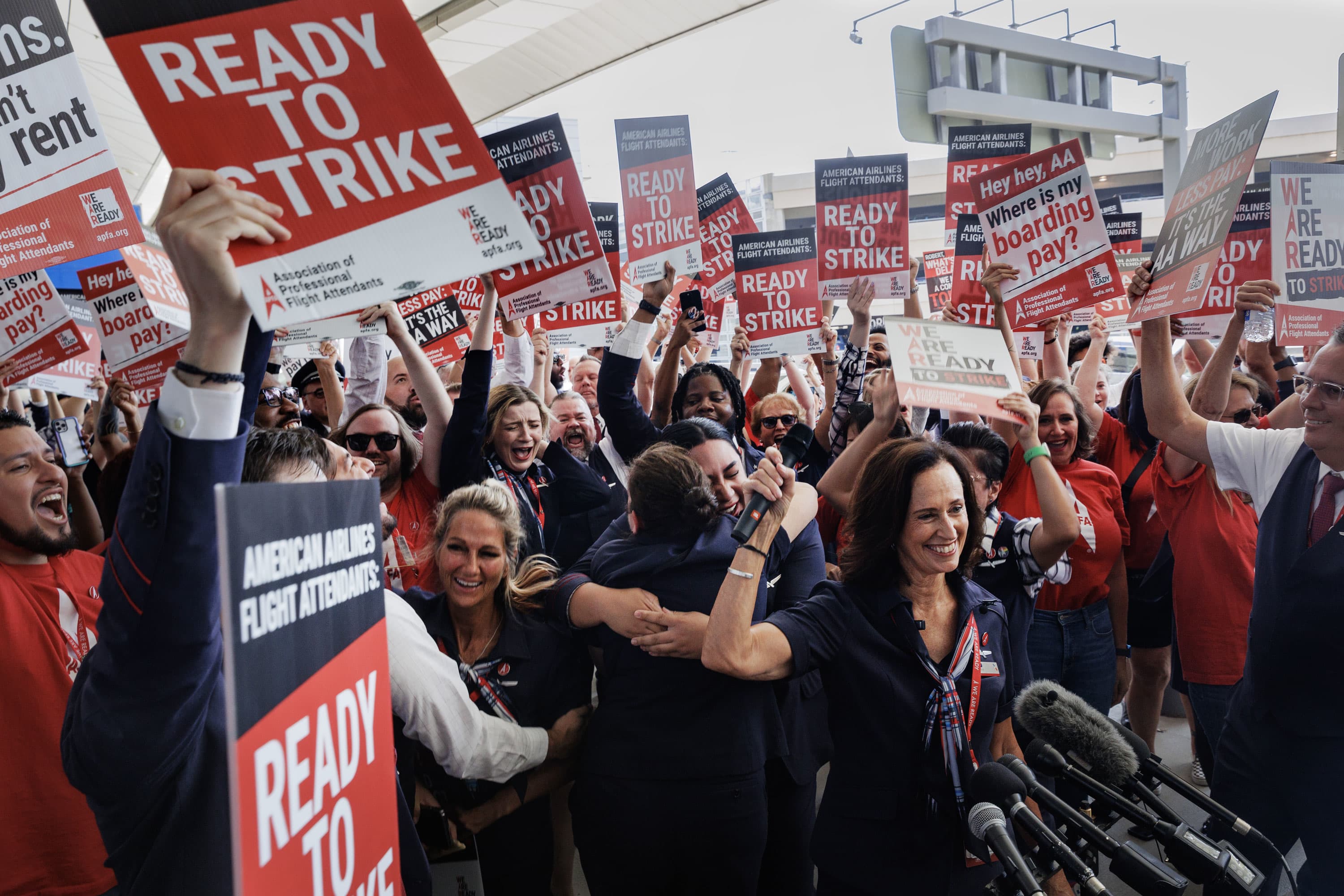 American Airlines flight attendants approve new contract with prompt raises exceeding 20%.