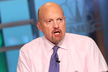 Despite Russia-Ukraine tensions and Fed rate hike uncertainties, Cramer maintains his skepticism towards the market.