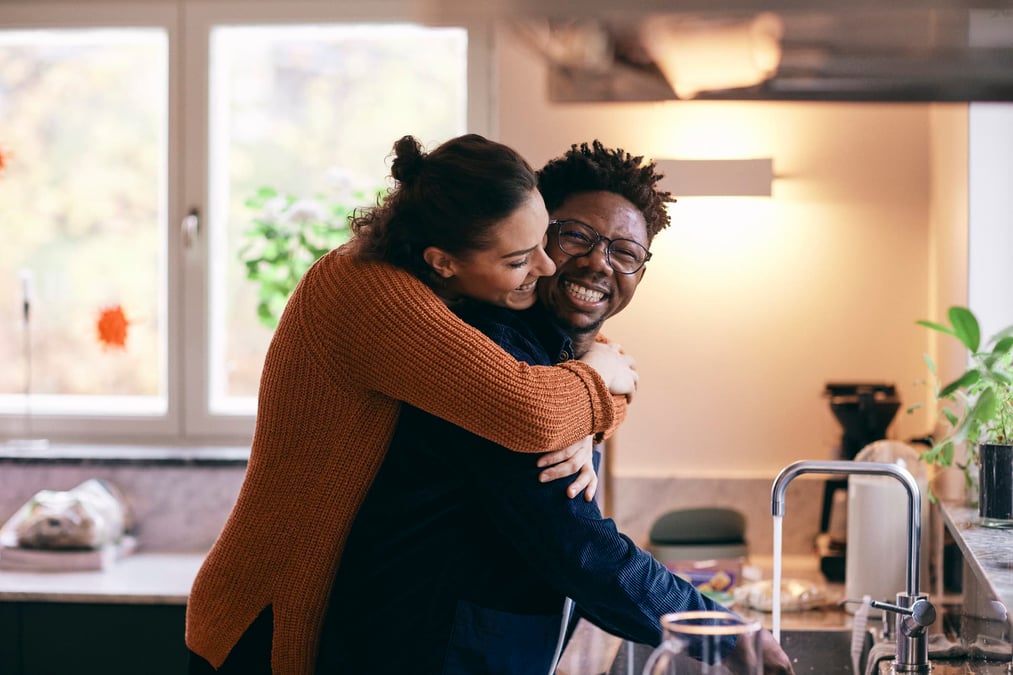 Stanford psychologist reveals that effective couples employ this potent device to resolve disputes.