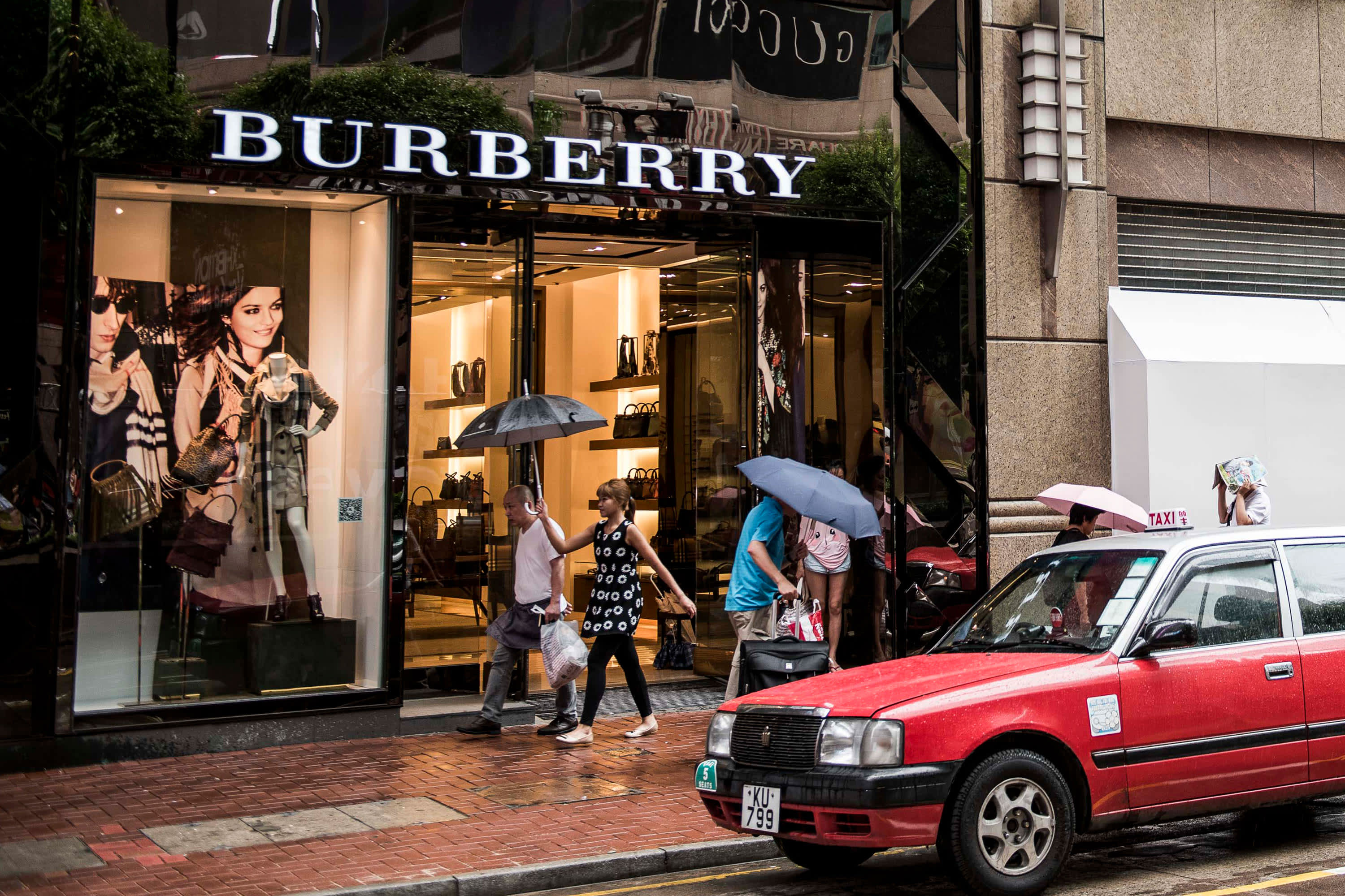 After issuing a profit warning and replacing its CEO, Burberry's shares plummet by 15%.