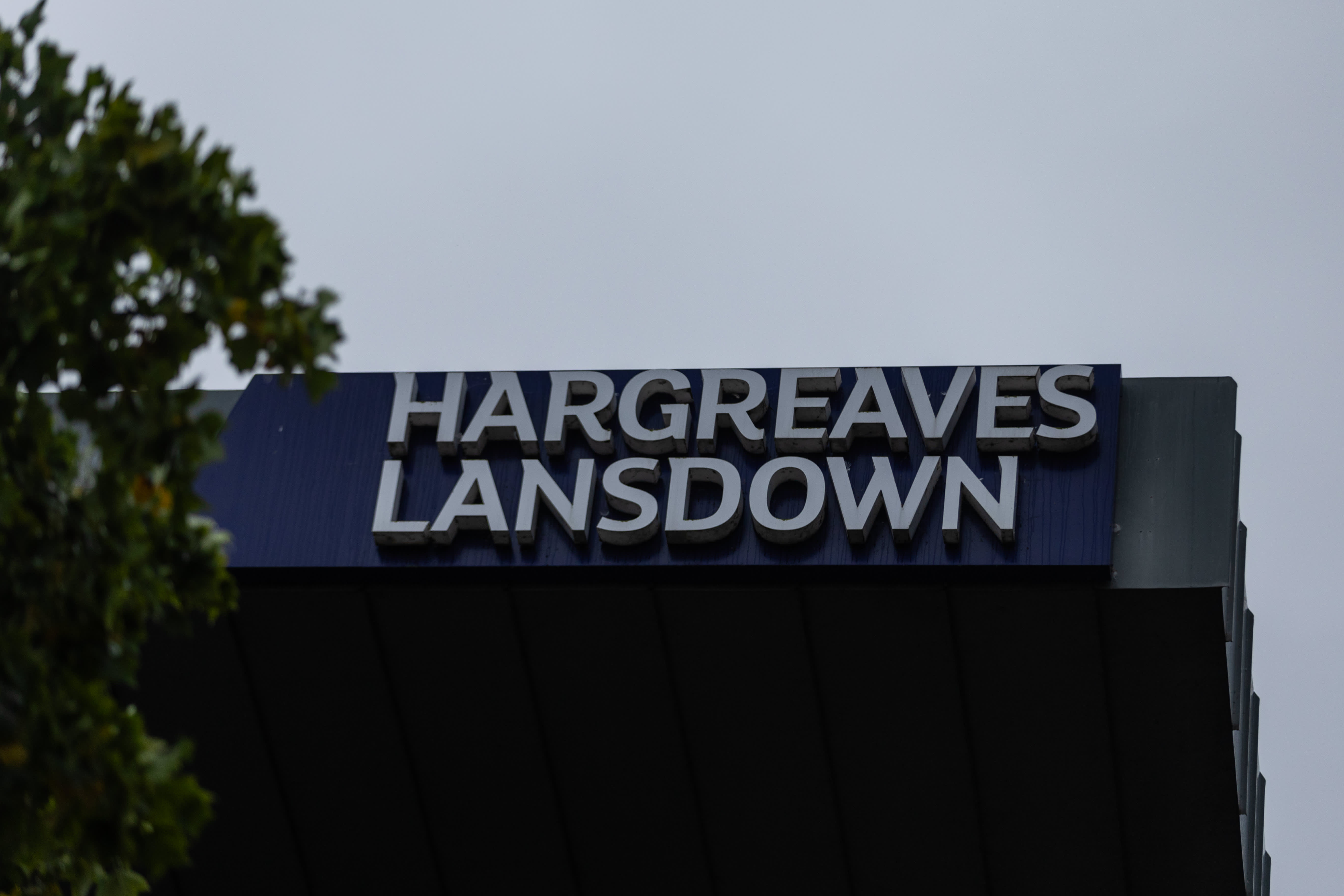 UK investment firm Hargreaves Lansdown agrees to $6.9 billion acquisition by CVC consortium.