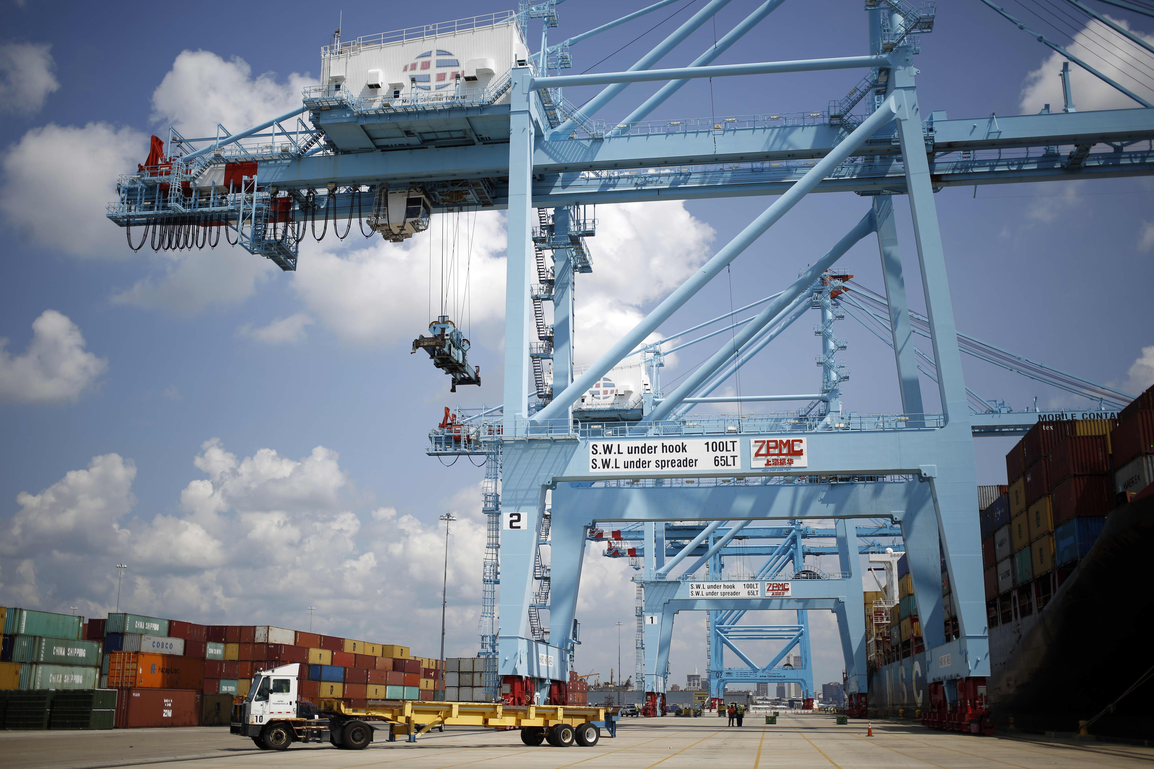 The largest U.S. ports union halts negotiations, increasing the possibility of a strike on the East and Gulf coasts.