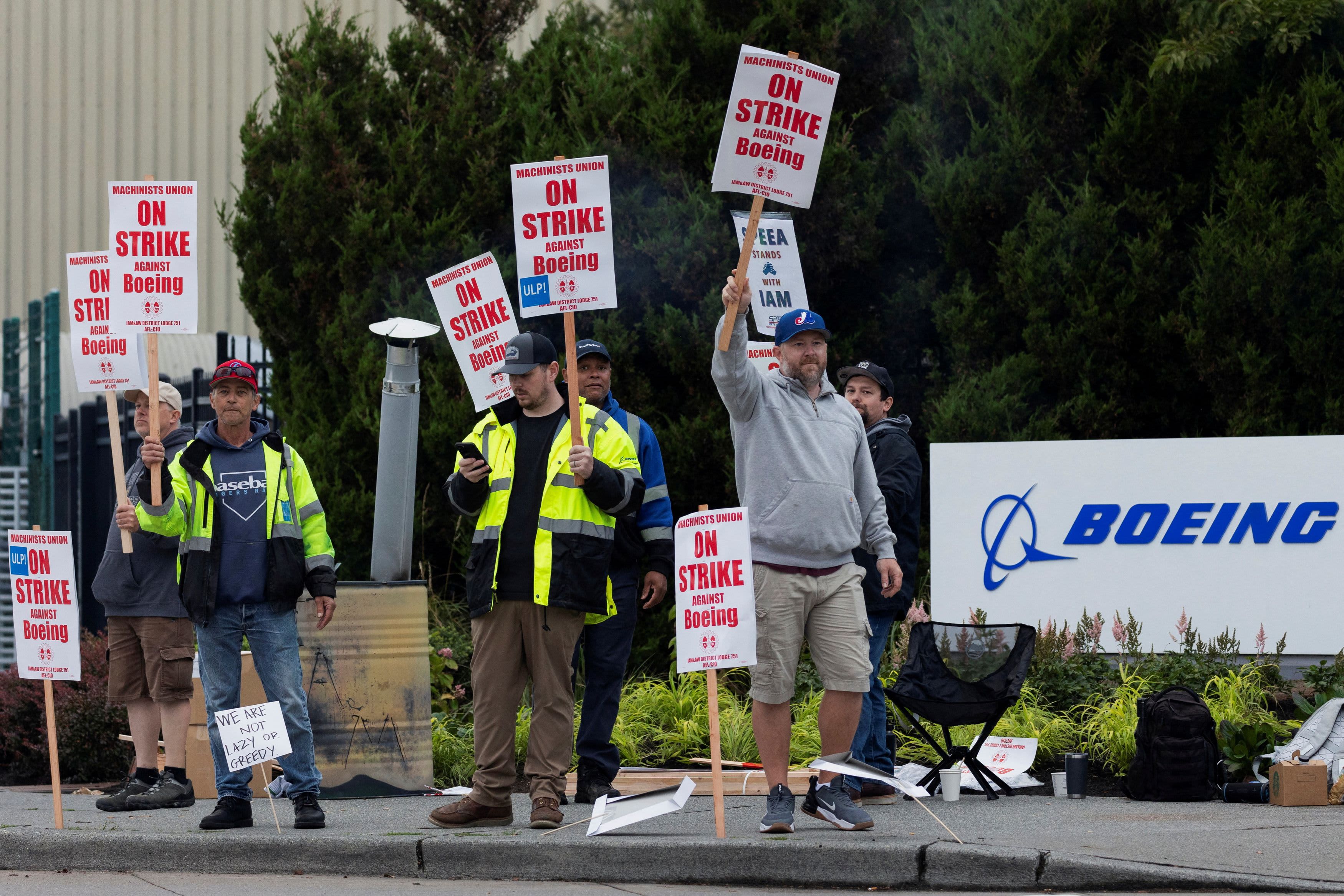 Boeing machinists on strike: "I can endure as long as necessary"