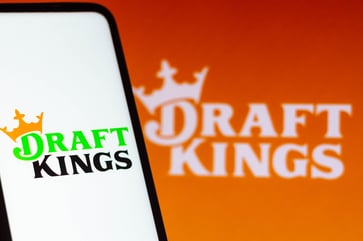 DraftKings reports 44% revenue growth and reduced losses, but fails to meet expectations.