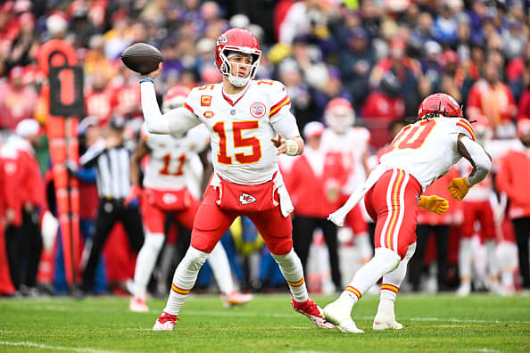 The 49ers and Chiefs will face off in the Super Bowl, with Mahomes and Purdy leading their respective teams.