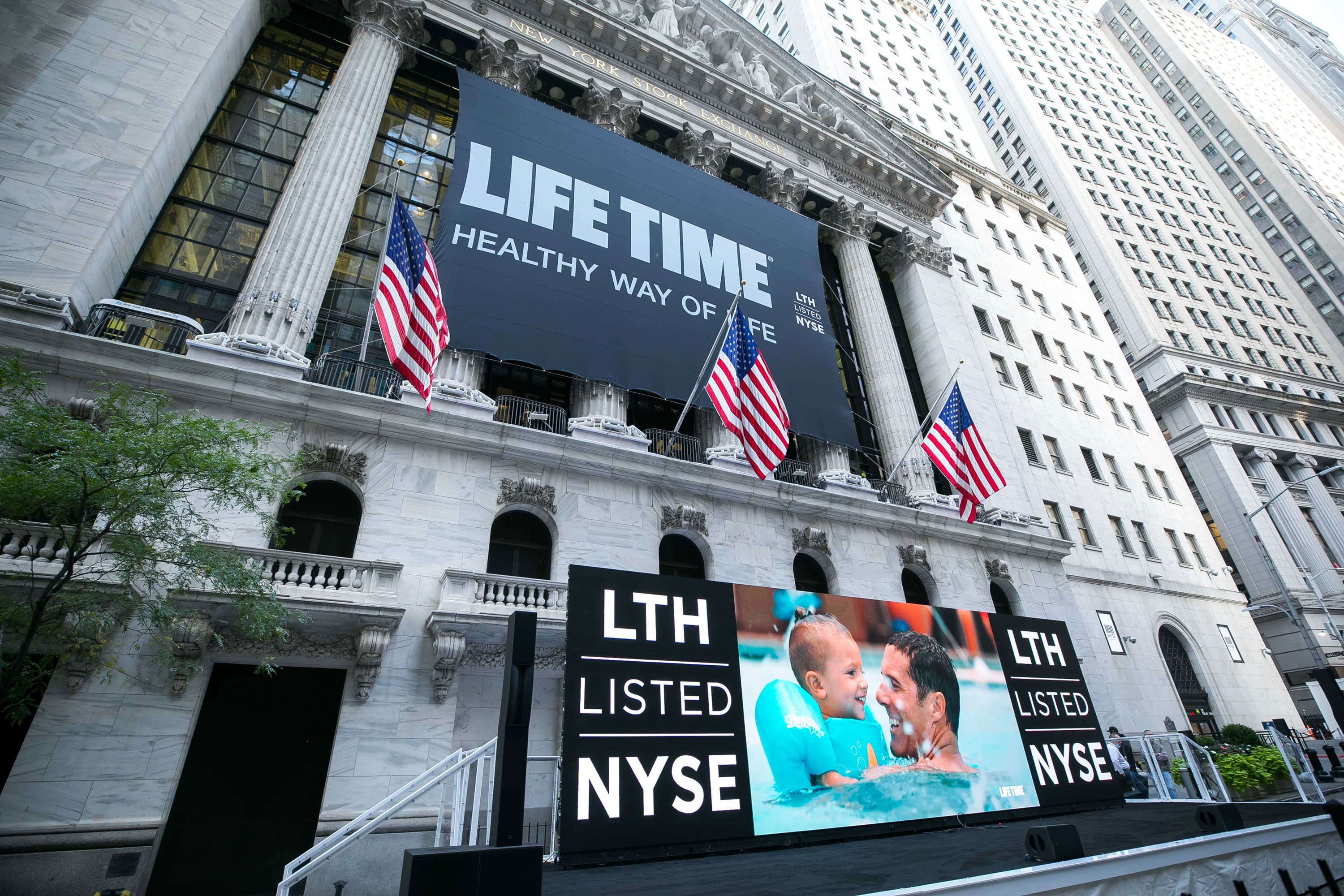 Life Time stock drops due to increased spending on luxury fitness experience.