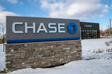 JPMorgan Chase is expanding its presence in small towns across middle America.