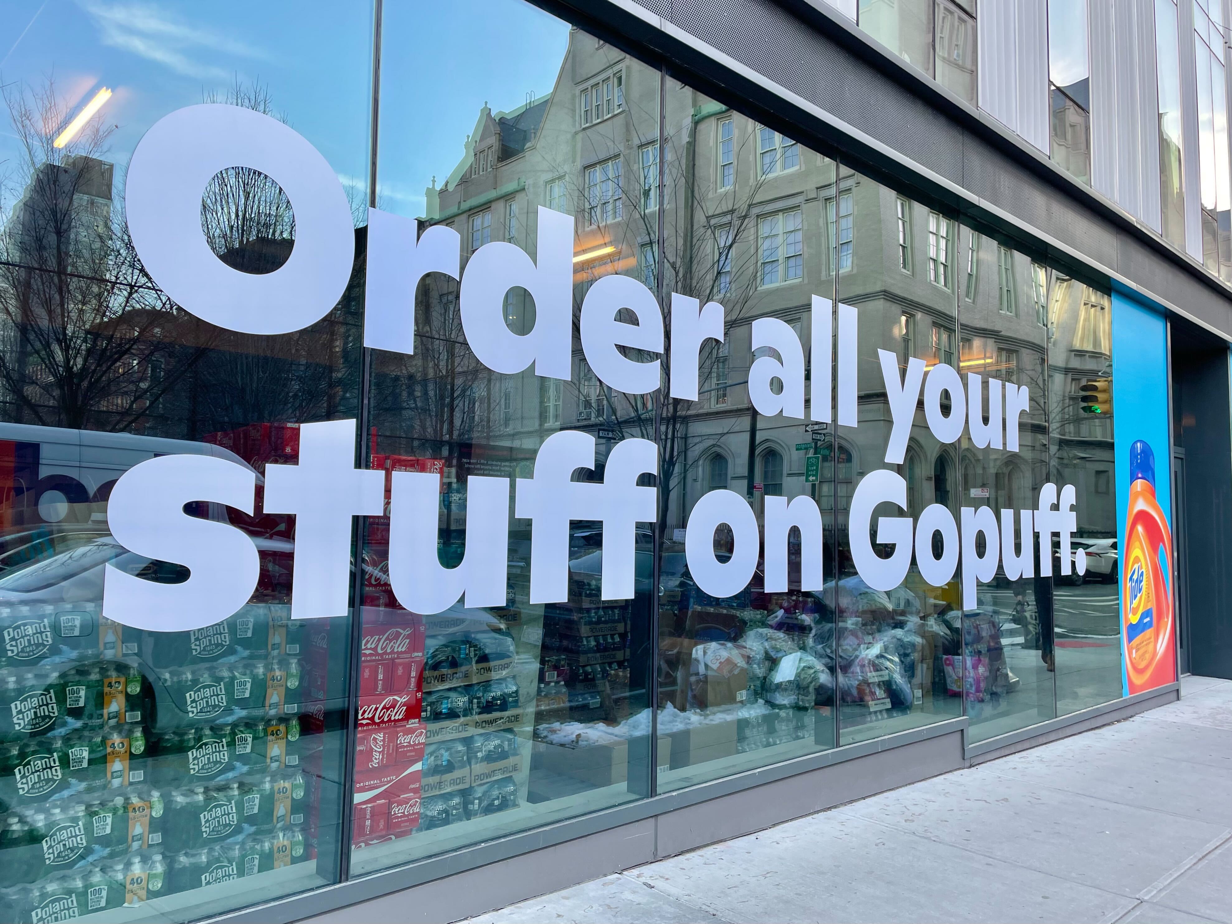 Instant delivery start-ups are facing opposition from bodegas, who are seeking to use zoning laws to protect their businesses.