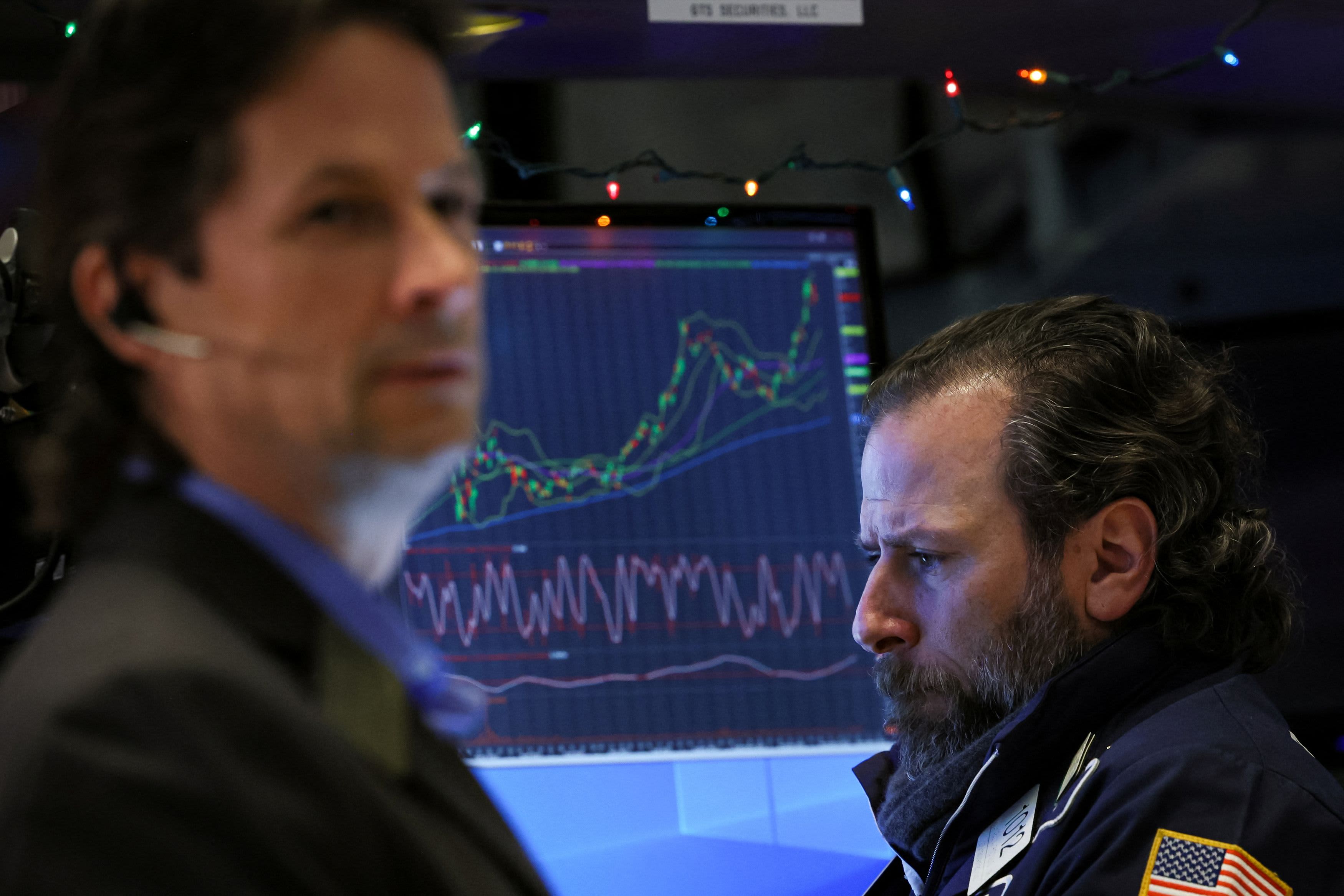A fund manager believes that the perception of U.S. recession risks is incorrect, as oil, gold, and Treasurys are diverging.