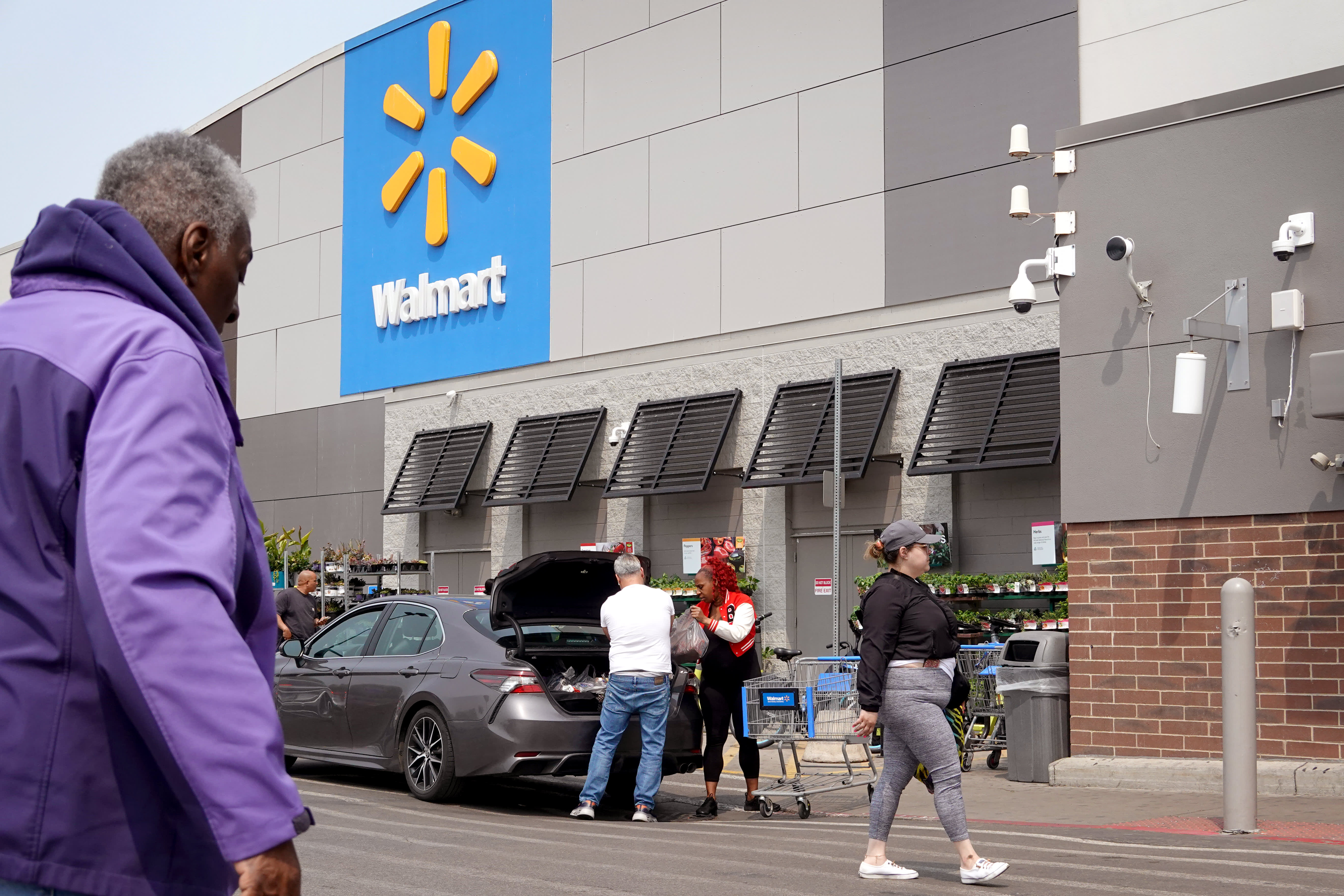 Walmart's expanded partnership causes Affirm stock to surge over 15%.