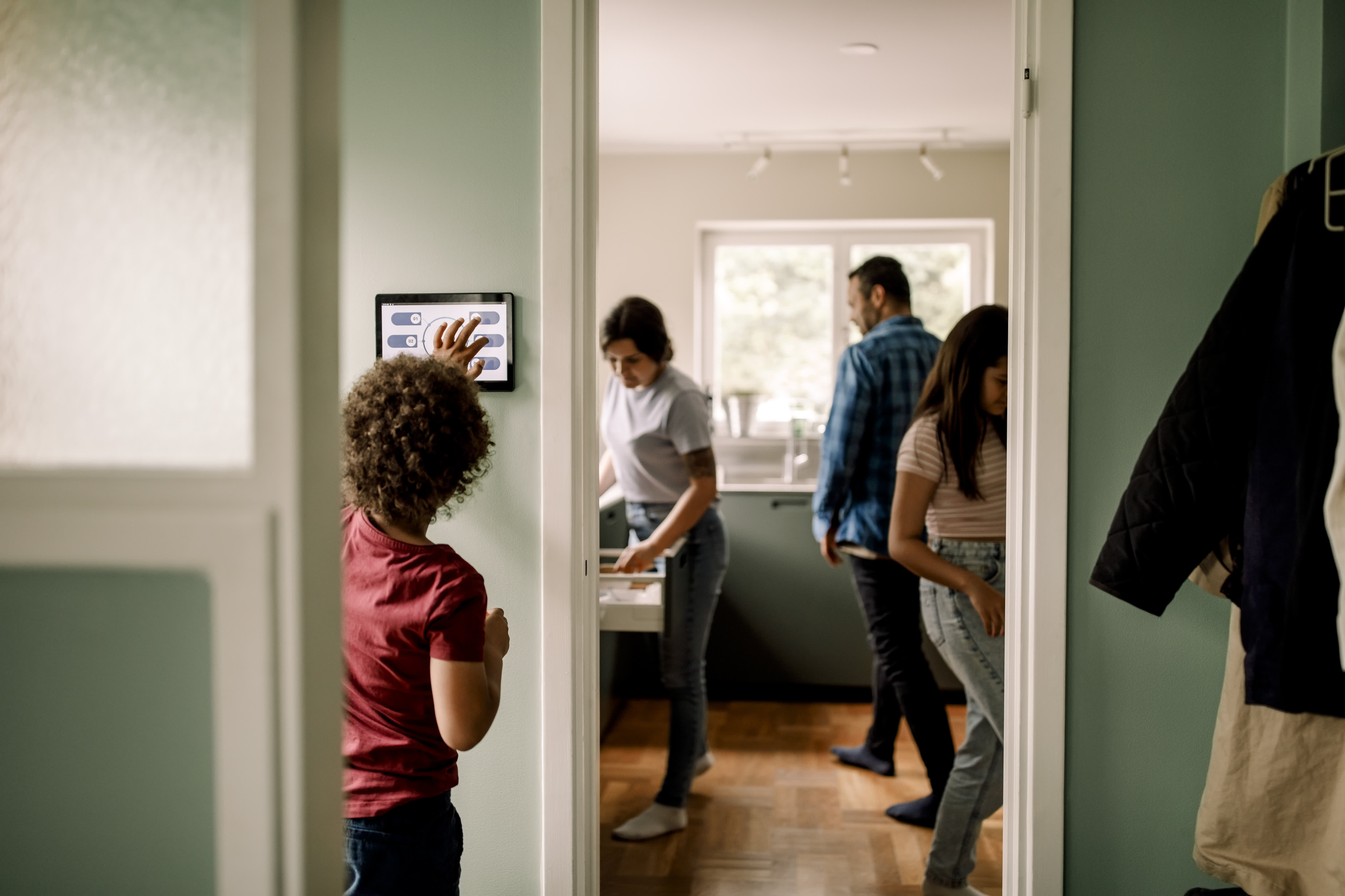 Home smart devices, including door cams, TVs, speakers, and appliances, may soon be sold by Amazon, Best Buy, and Google with a "hacker-safe" label.