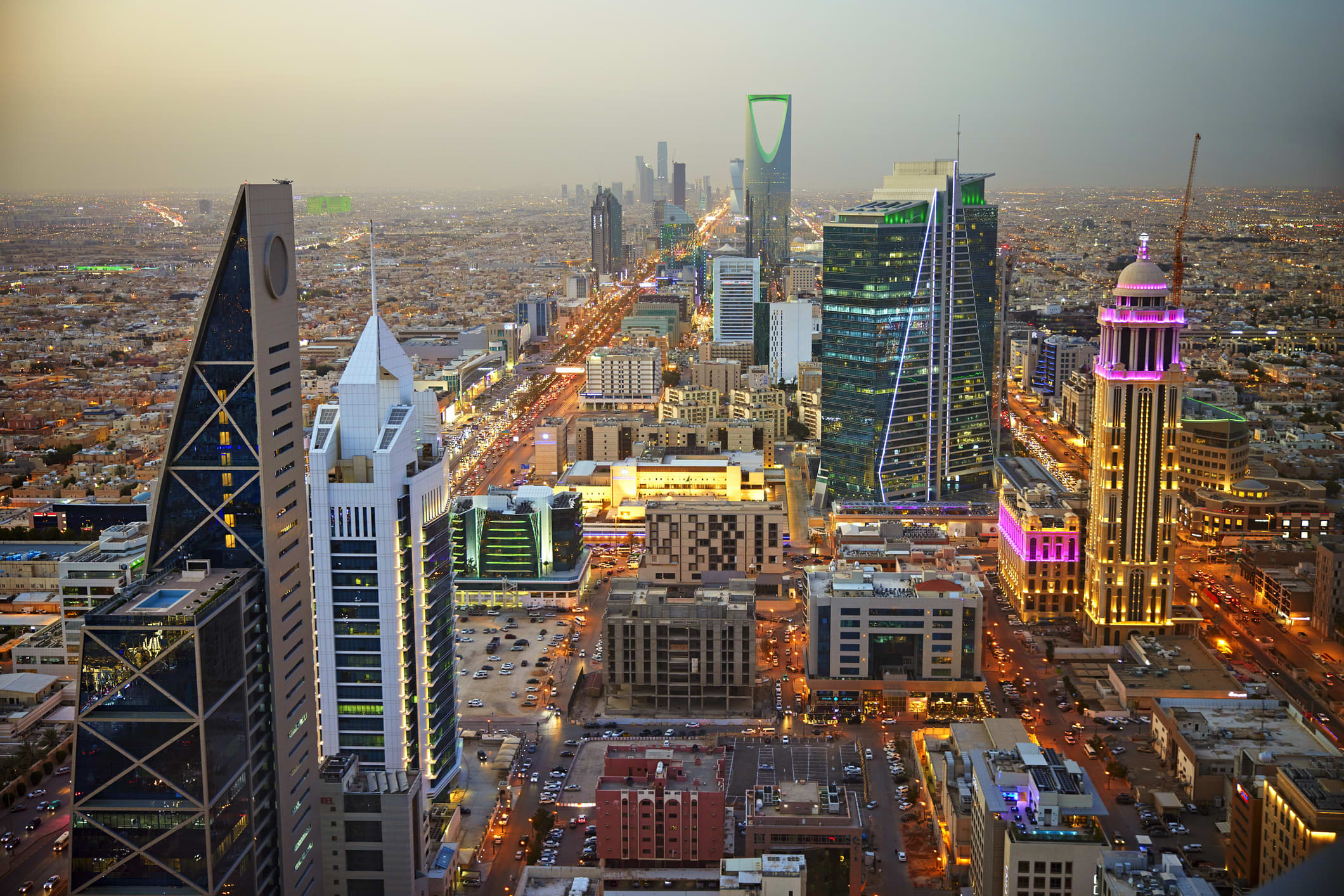 Saudi Arabia's spending shift in strategy is confirmed by its reduced financial reserves.