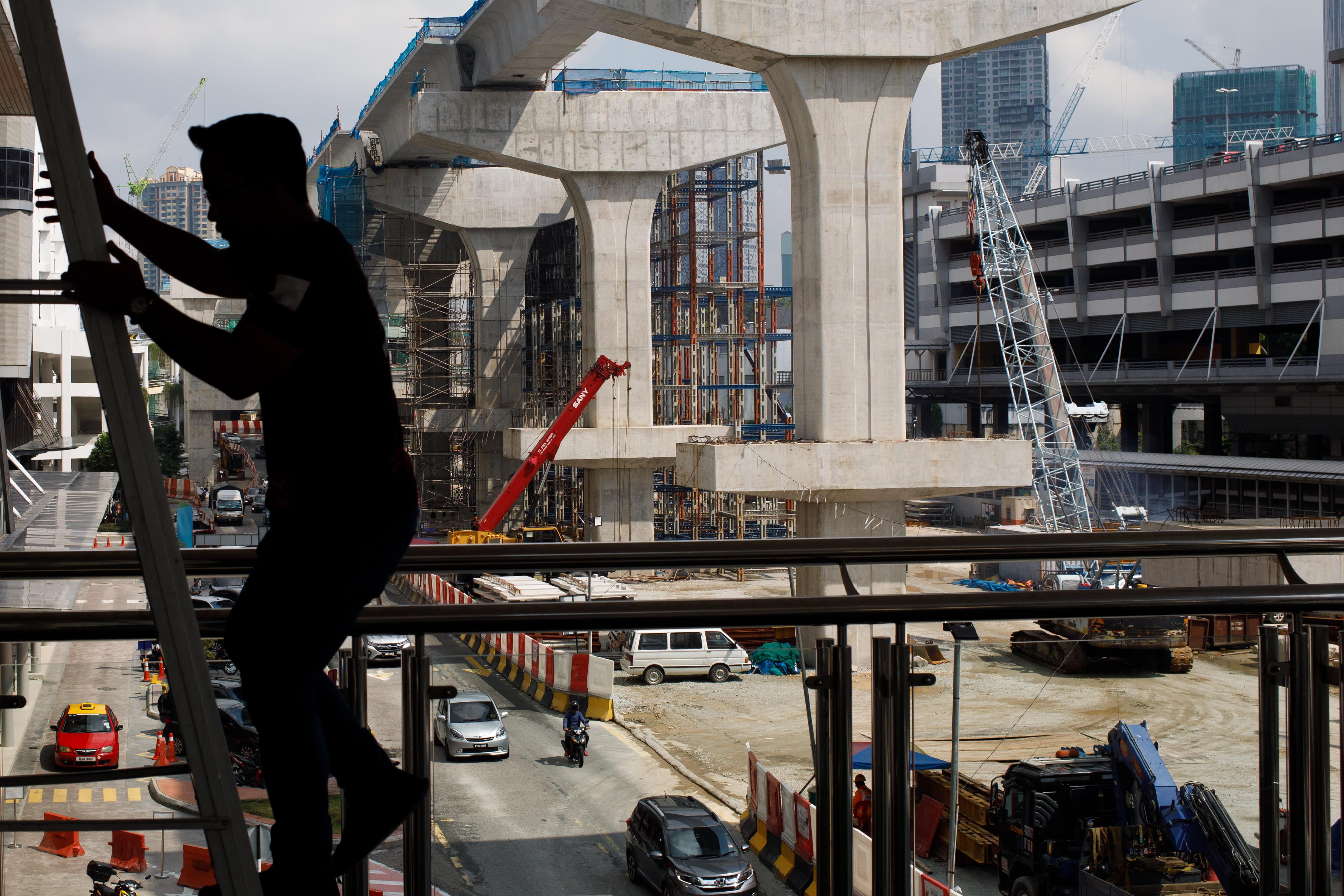 Singapore and Malaysia are working towards achieving economic integration with Johor's special zone.