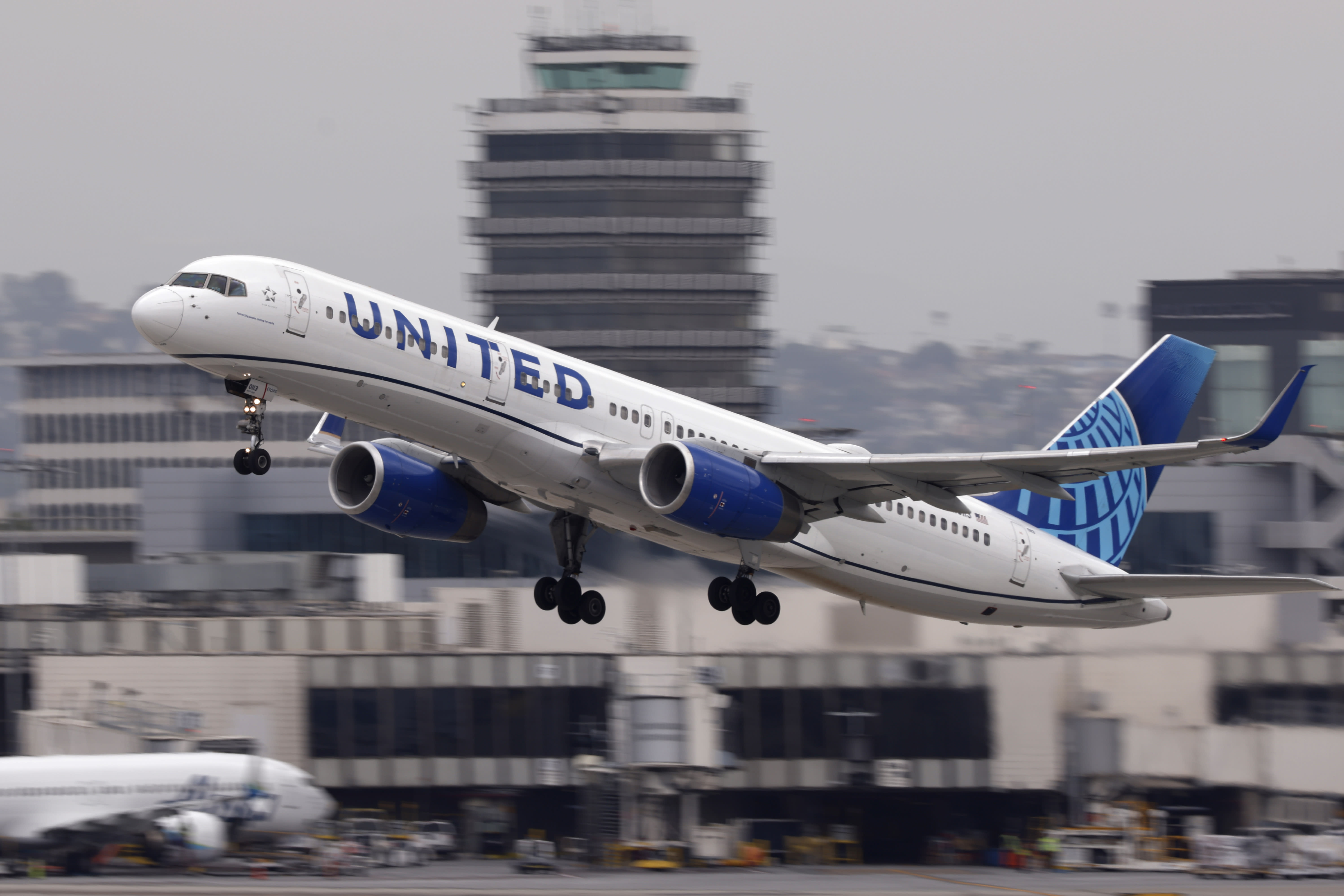 A review of the United Explorer Card highlights its valuable perks and reasonable annual fee.