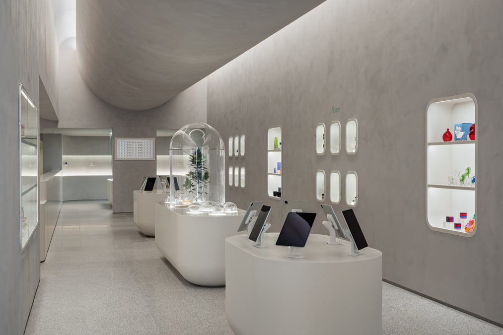 Luxury consumers in the Hamptons and Fifth Avenue are being targeted by the cannabis industry with a new marijuana dispensary.