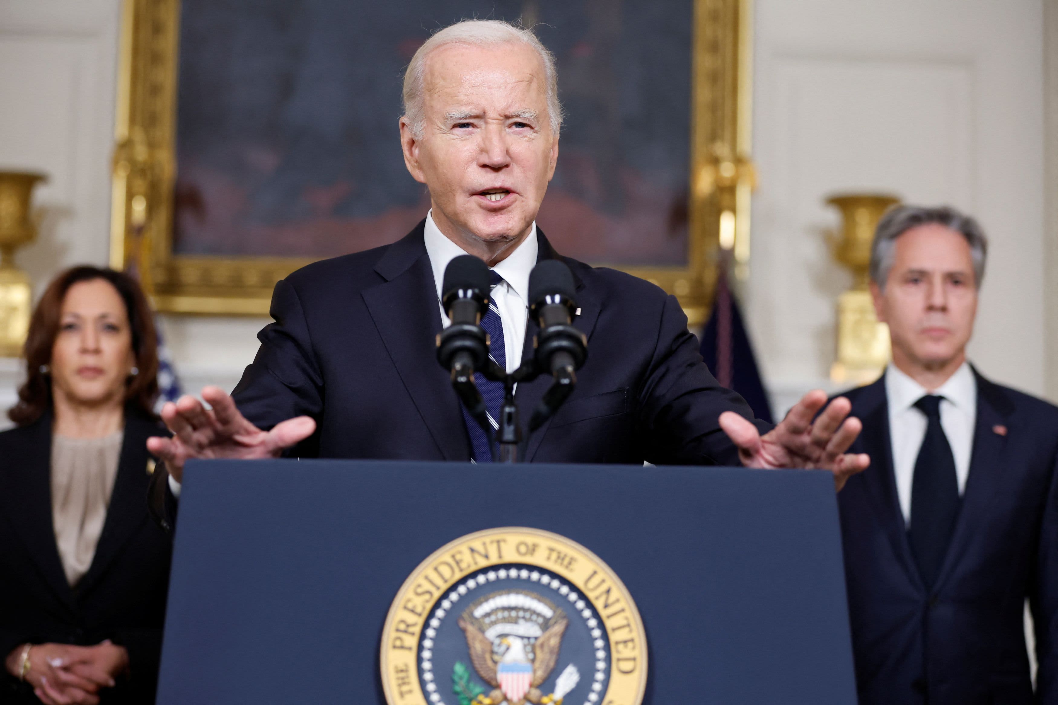 Biden proposes $105 billion in funding for Ukraine, Israel, Taiwan, and border security.