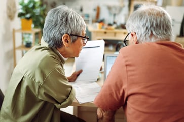 Researcher alarms on the rise of credit card debt among retirees.