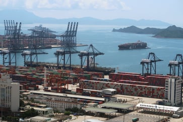 In August, China's exports increase by 8.7%, surpassing predictions.