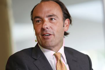 Kyle Bass, an investor, believes that globalization is not yet over, but it is important to avoid investing in countries governed by despots.