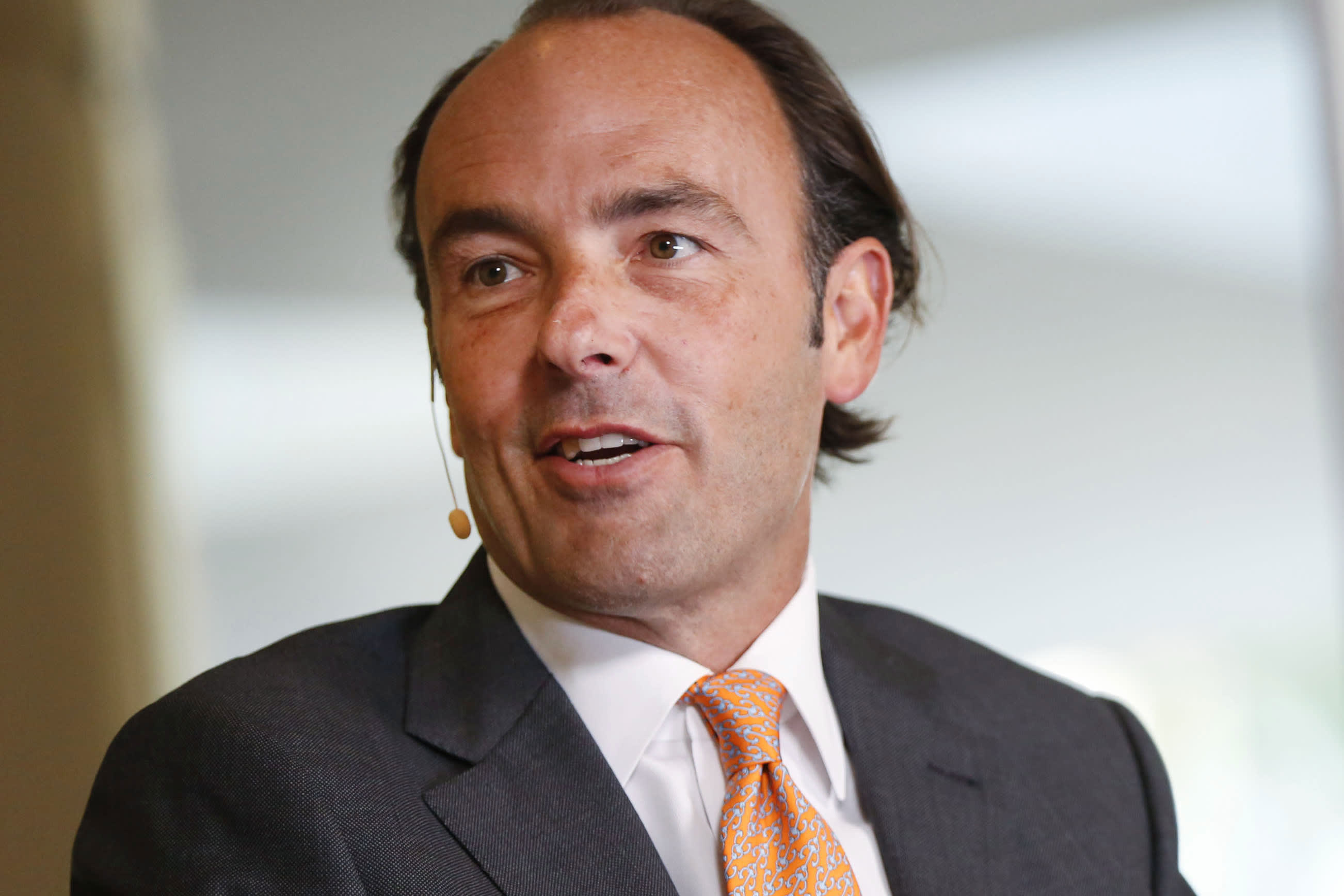 Kyle Bass, an investor, believes that globalization is not yet over, but it is important to avoid investing in countries governed by despots.
