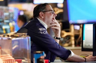 Today's Wall Street forecast: A potential decline following Russia's invasion of Ukraine.