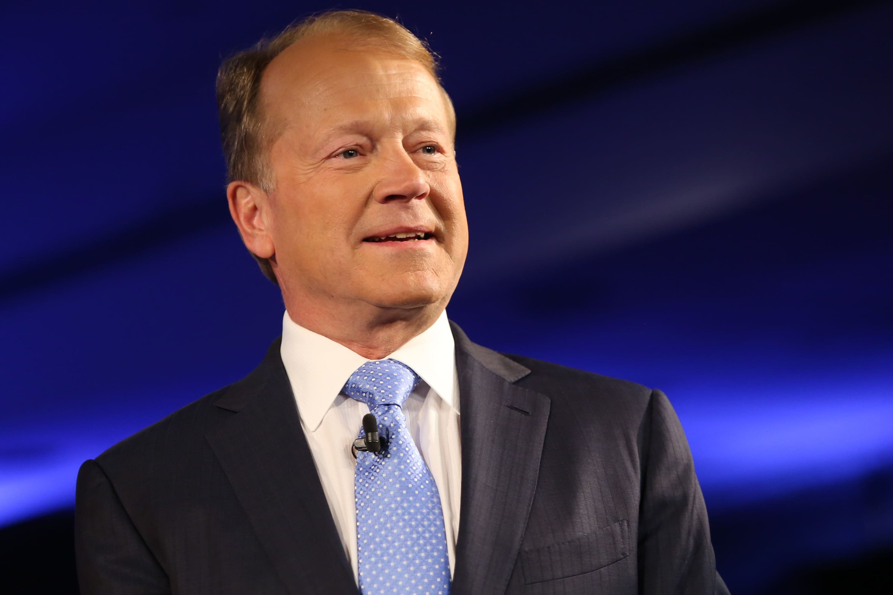 The stock market will be driven by AI for the next ten years, predicts former Cisco CEO.