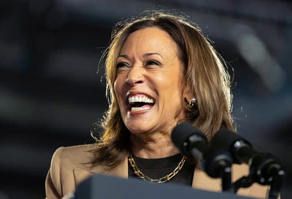 Kamala Harris's career was influenced by a lesson she learned from her mother, according to parenting experts who emphasize its importance for success.