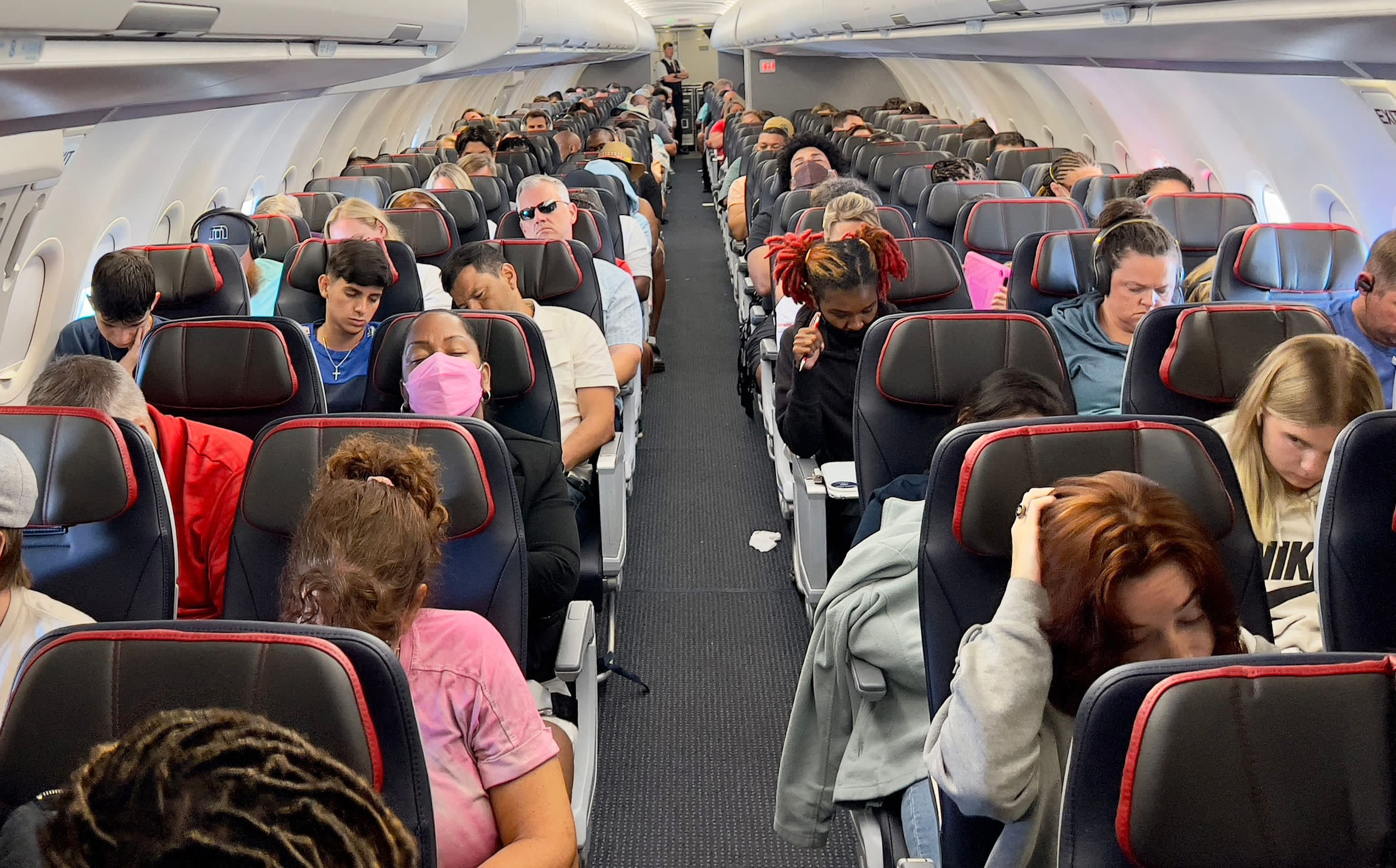 What do experts predict about air fares in 2024?