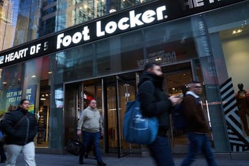 In six quarters, Foot Locker records its first instance of comparable sales growth.