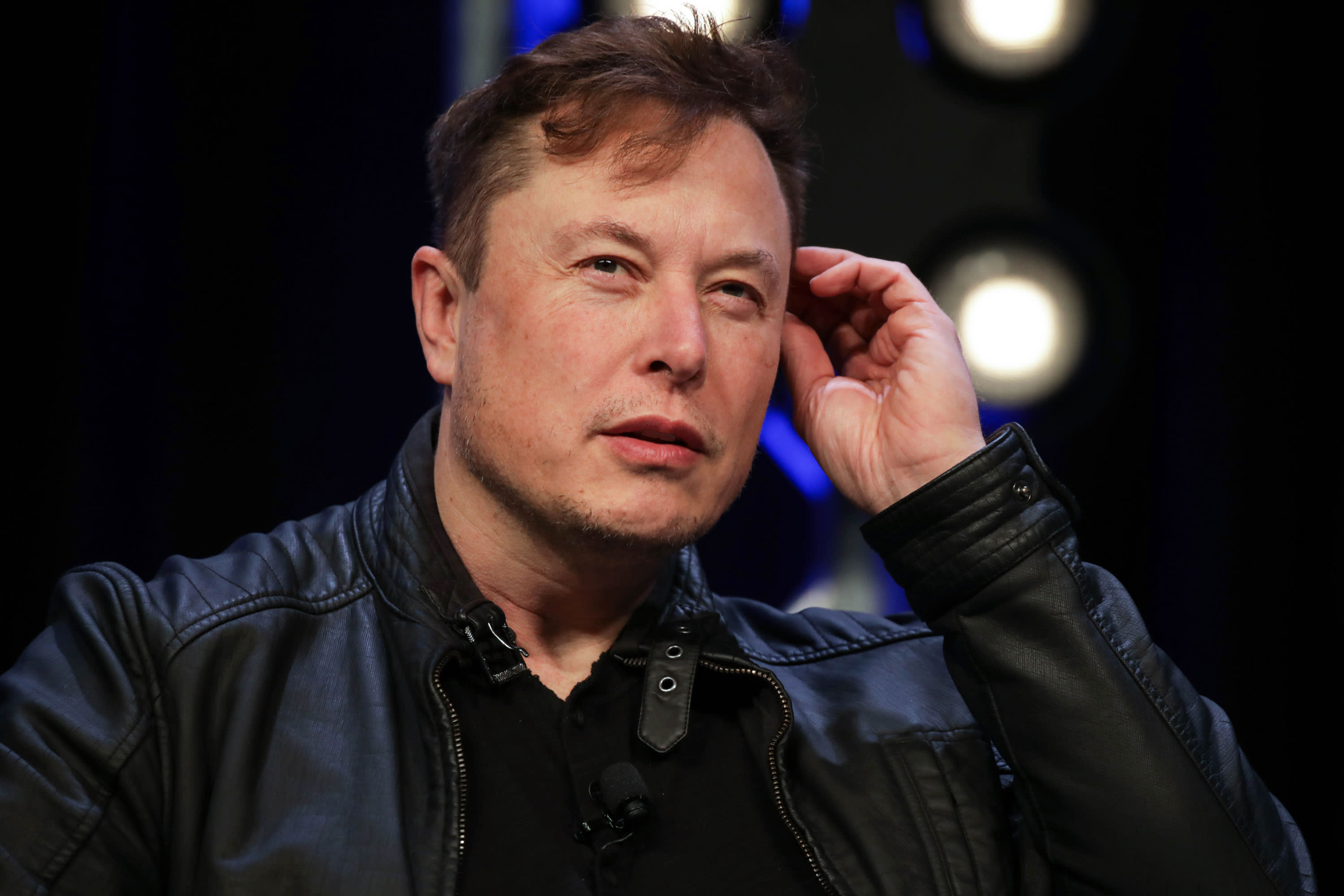 Elon Musk and his brother are reportedly being investigated by the SEC over their recent stock sales.