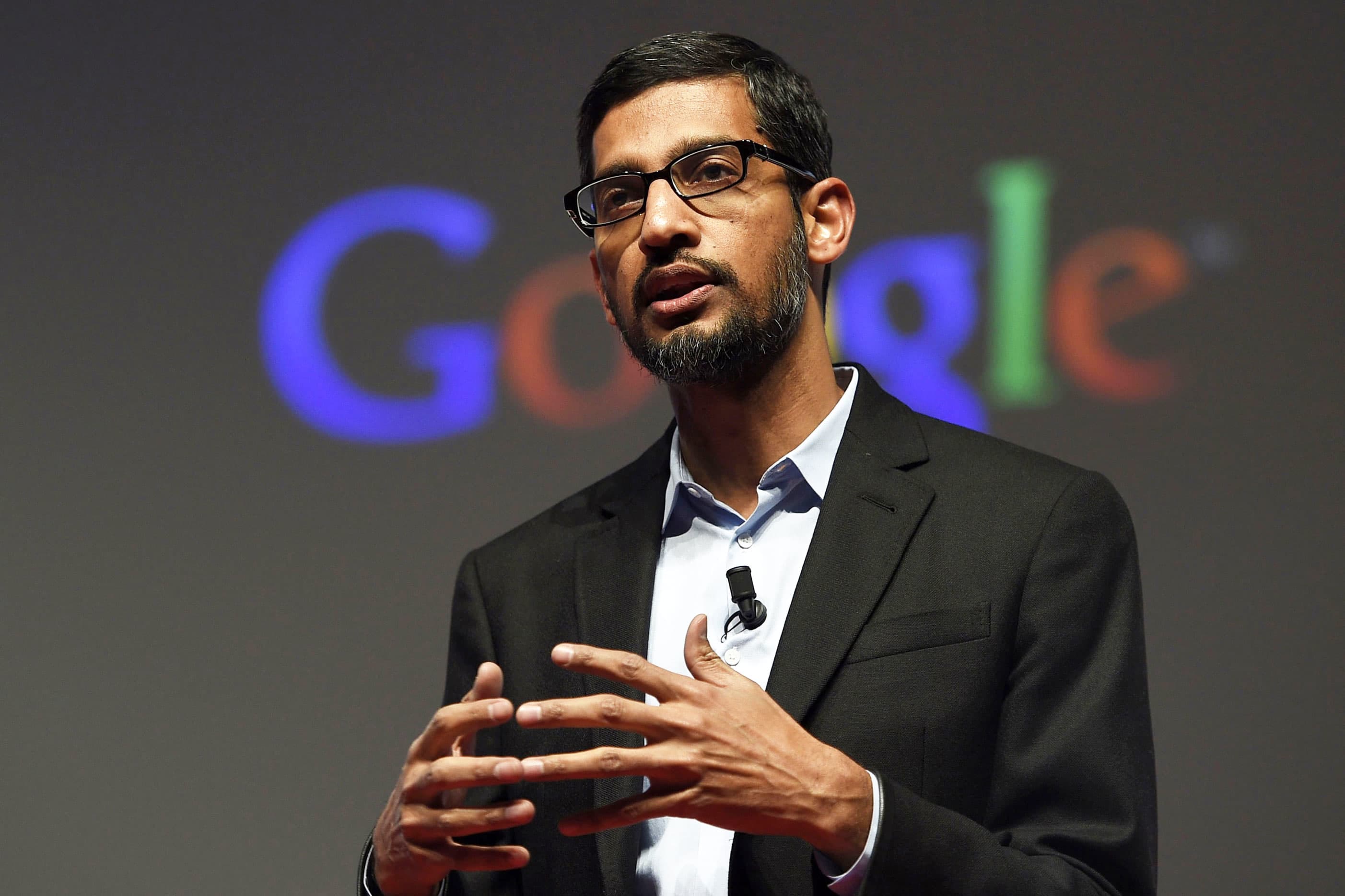 Russia's advertising is suspended by Google.