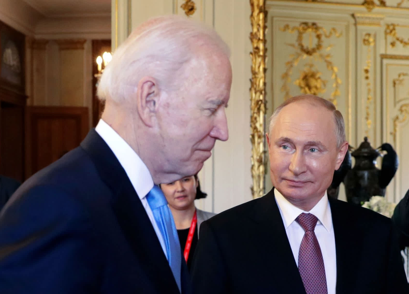 Biden agrees to meet with Putin if Russia does not invade Ukraine.