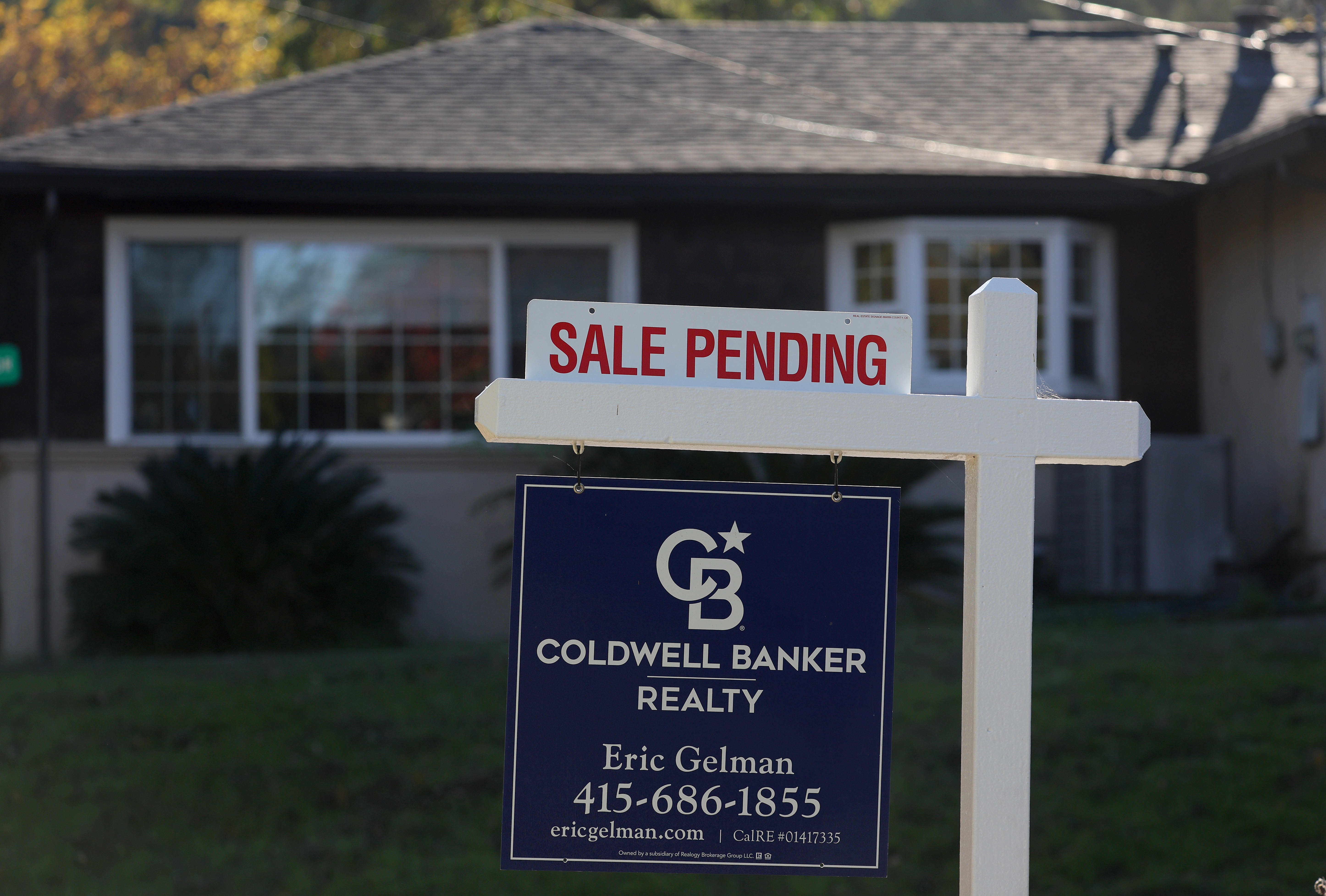 The number of pending home sales in April reached its lowest point since the beginning of the pandemic.