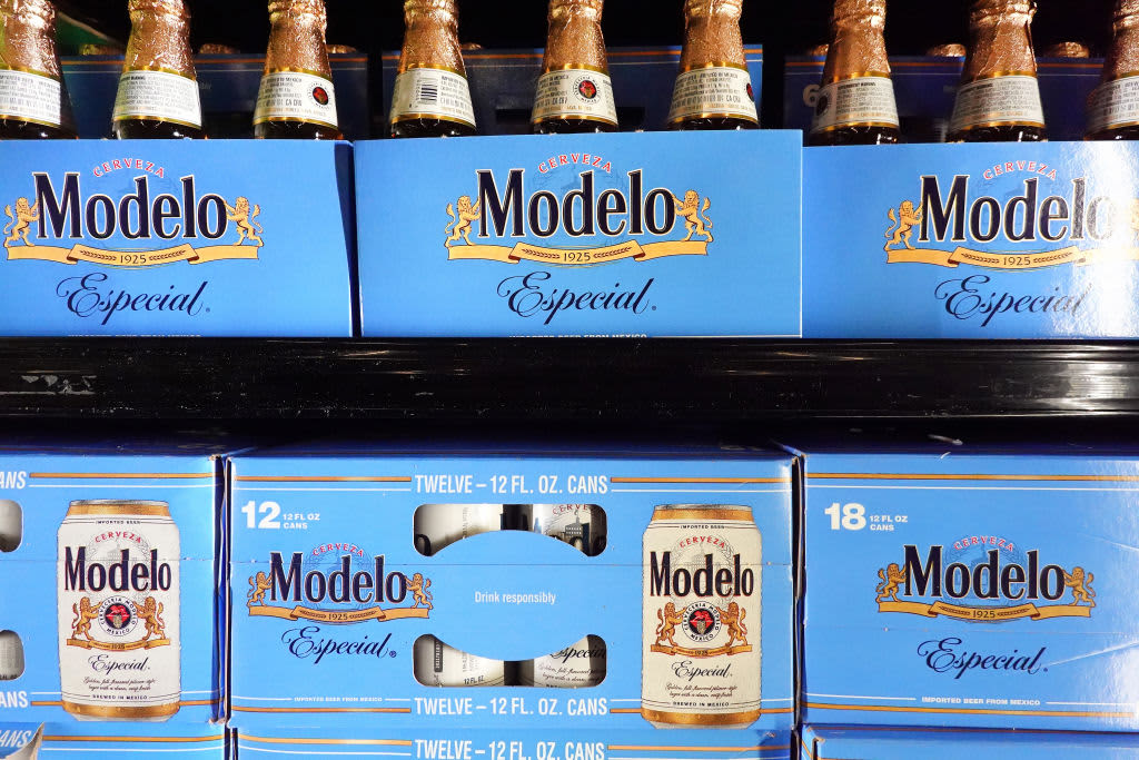 The stock price of Constellation Brands decreases due to the possibility of increased costs for Modelo and Corona due to Trump's tariff plan.