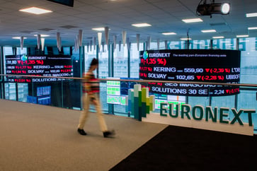 European stocks rise to cap off successful week.