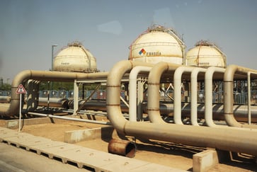 The price of oil decreases by over 4% following Israel's "limited" attack on Iran, which did not significantly disrupt supplies.