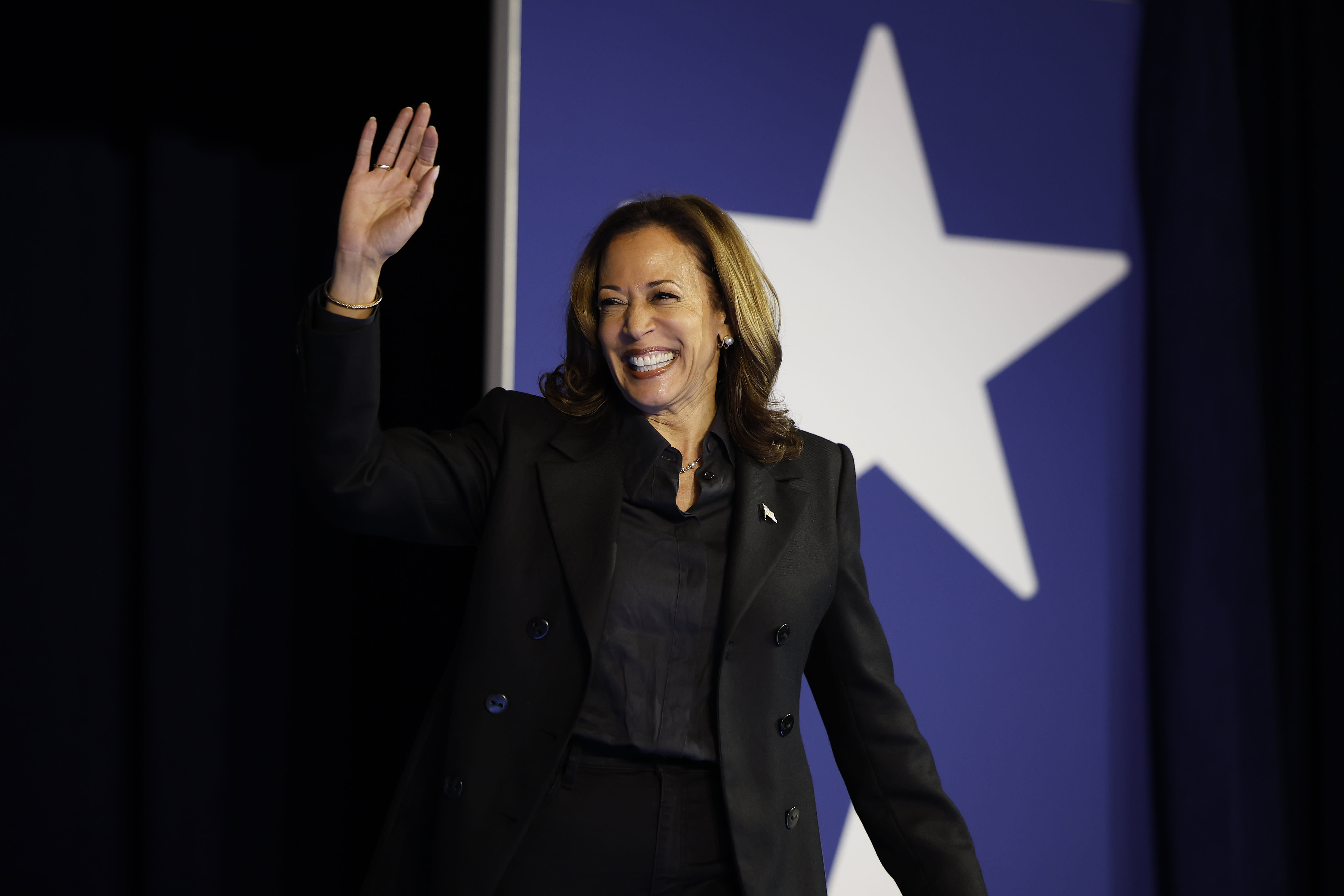 In her 20s, Kamala Harris worked at McDonald's and considered the job significant.