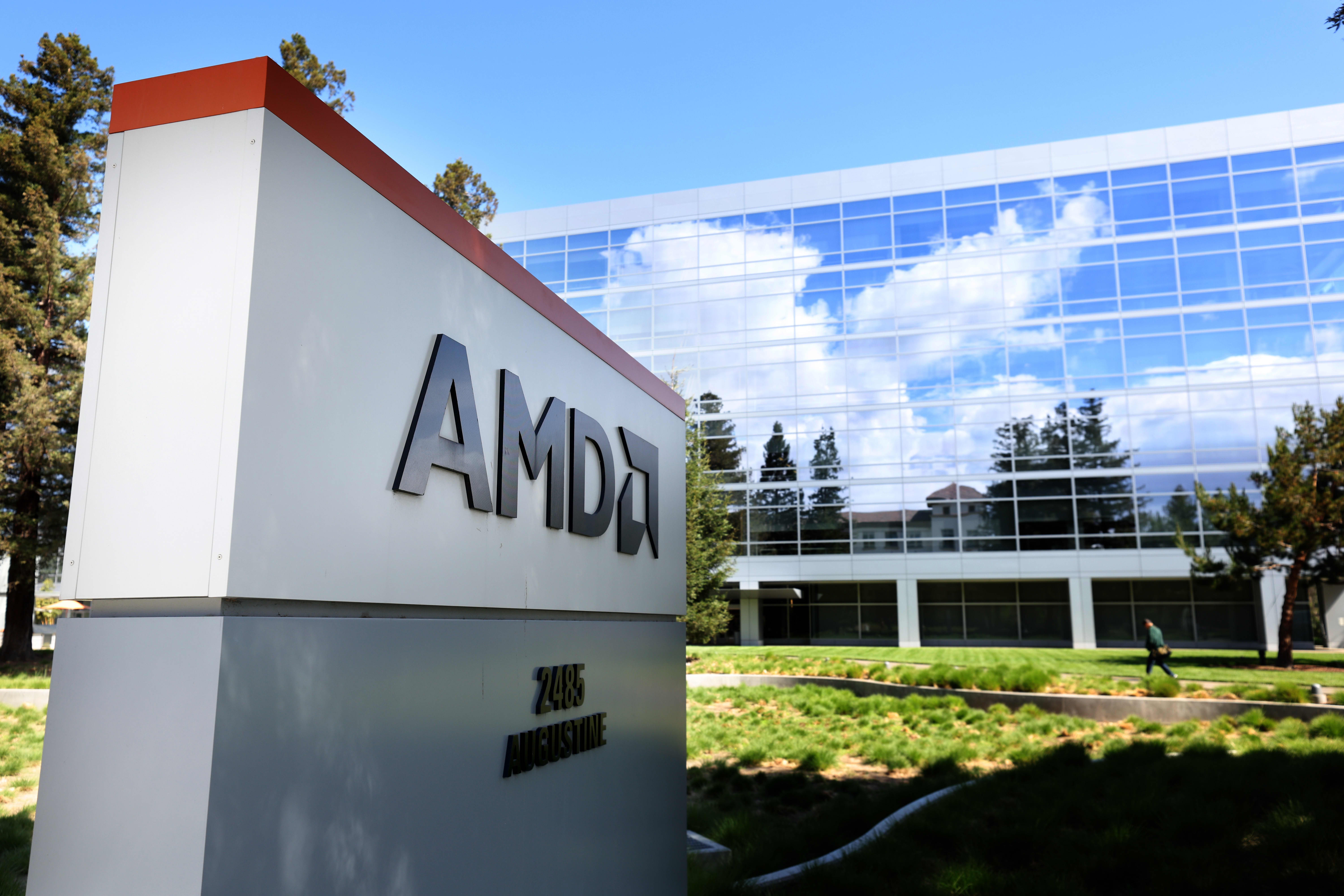 Vultr, a GPU cloud provider, receives a $3.5 billion investment from AMD.