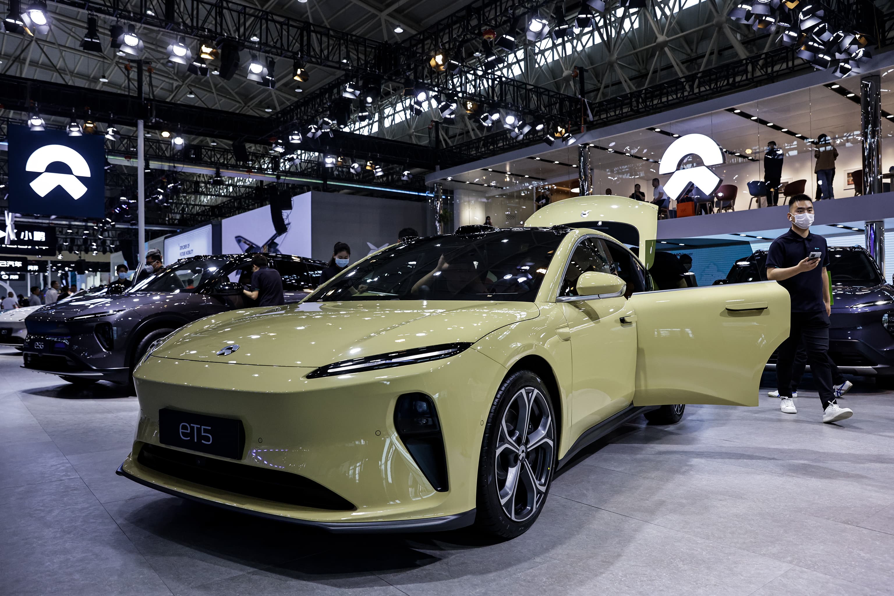 Nio's EV Deliveries More Than Double in April, Driving Over 20% Increase in Share Price