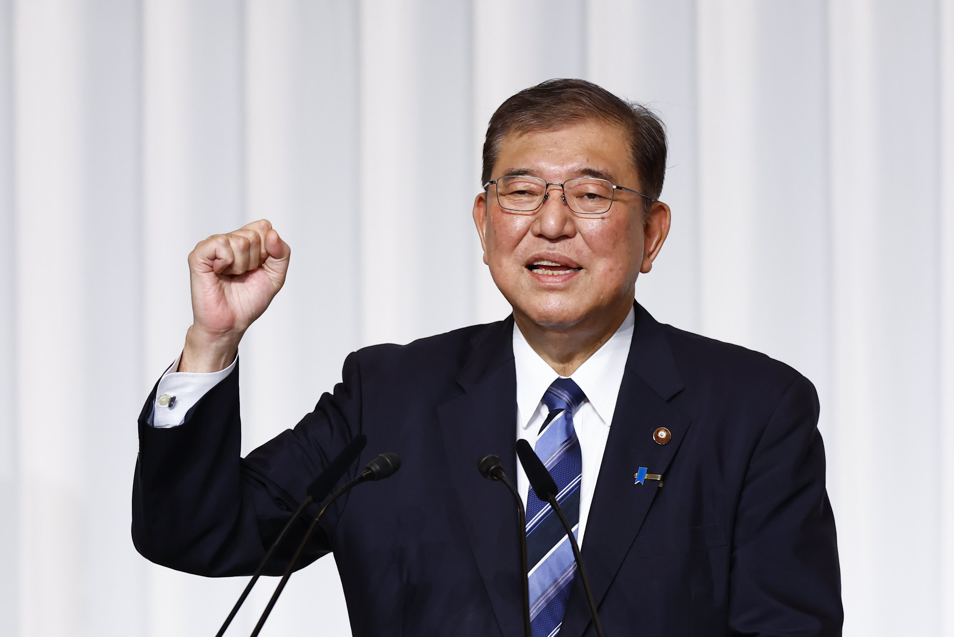 Japan's next prime minister is a career dissenter, but experts believe he may struggle to govern as one.