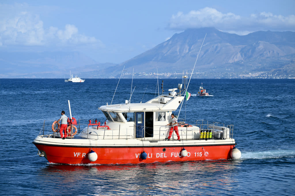 Tech tycoon Mike Lynch and 5 others remain missing on Sicily yacht after third day.