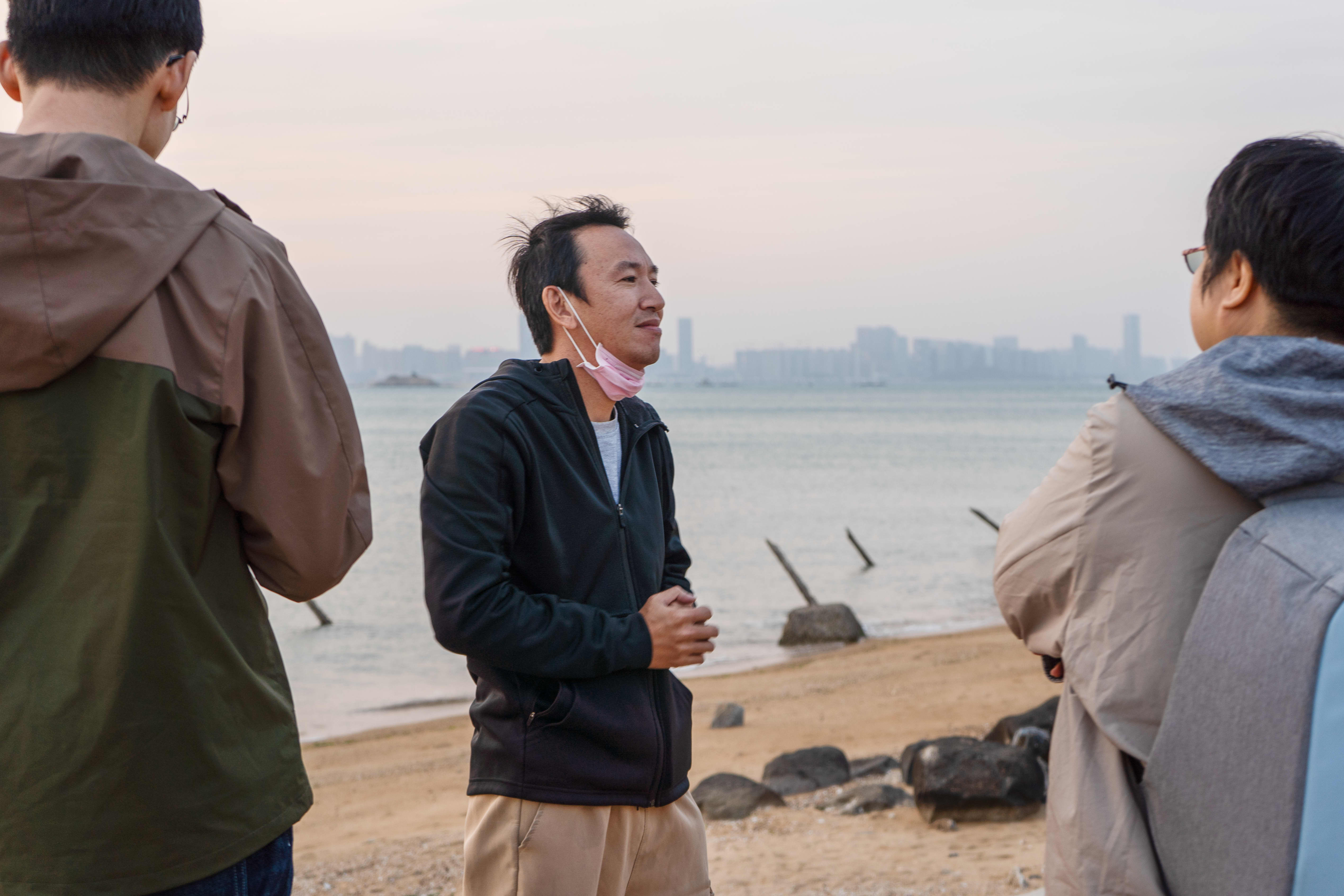 A trickle of Chinese tourists returns to a Taiwanese island just across the strait from the mainland.