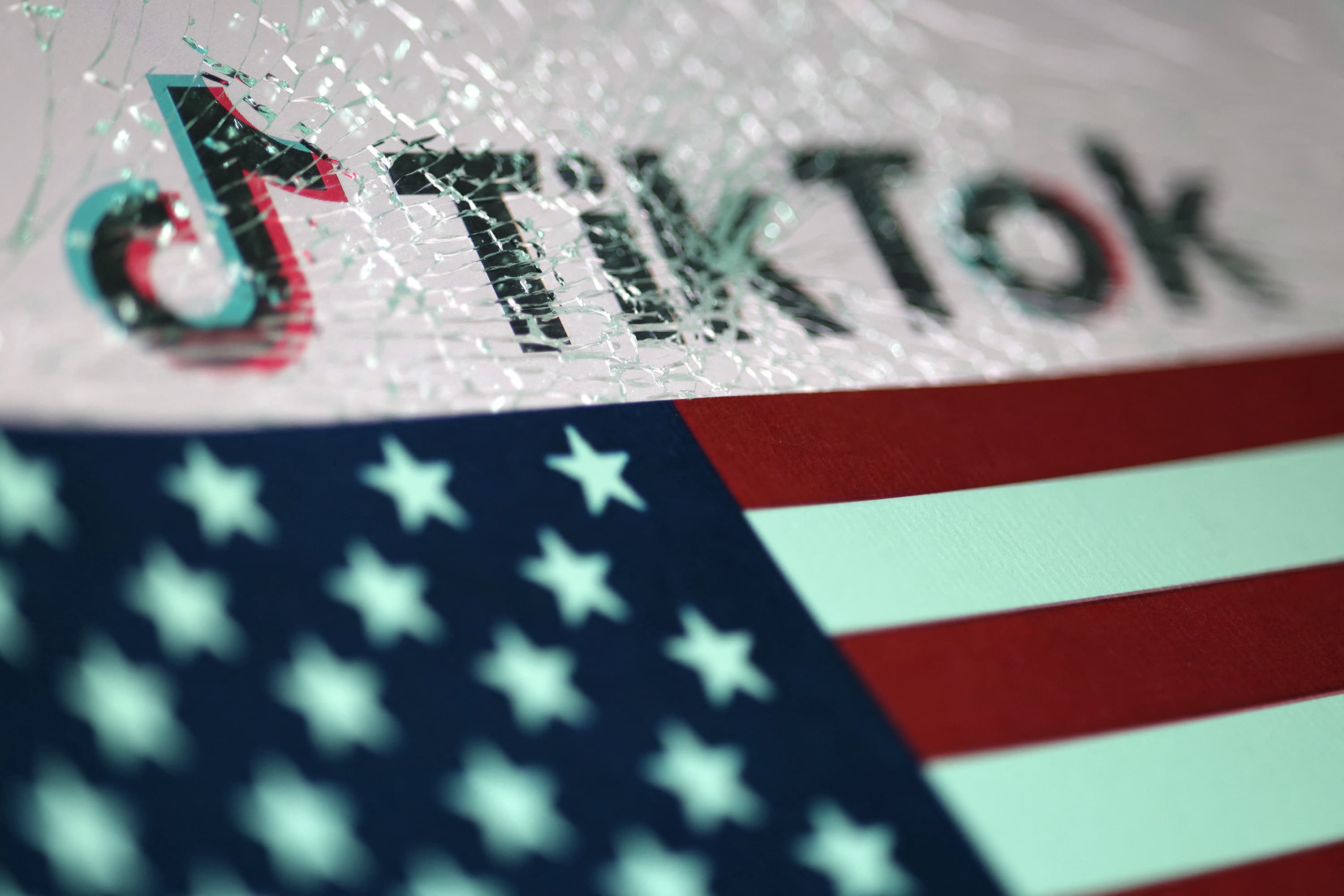 TikTok users say goodbye to their followers as a U.S. ban looms