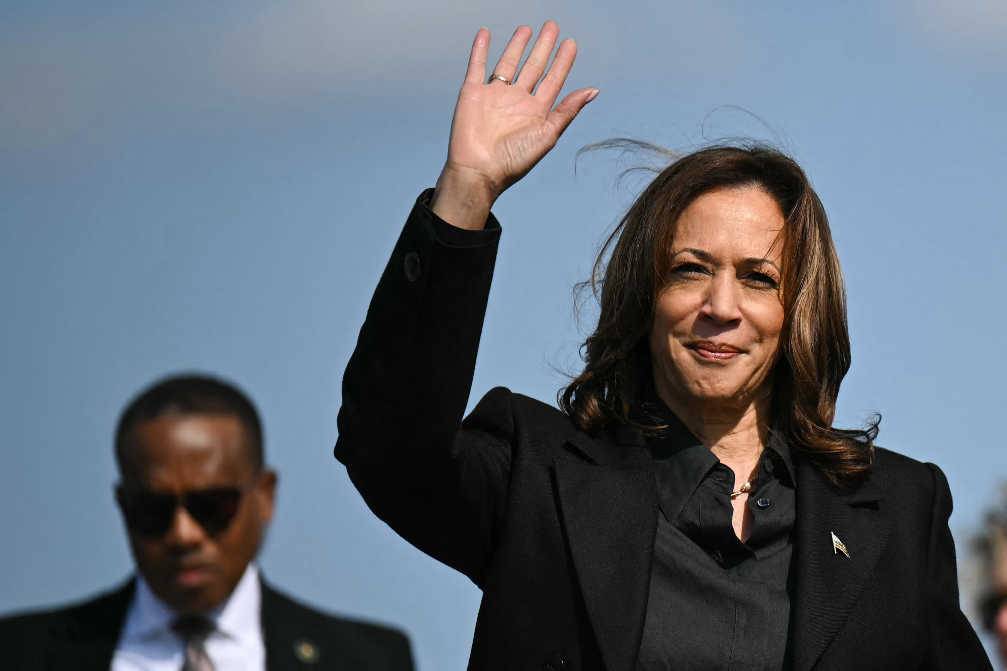 Over 700 ex-military and national security officials back Harris, criticize Trump as 'rash and uninformed'