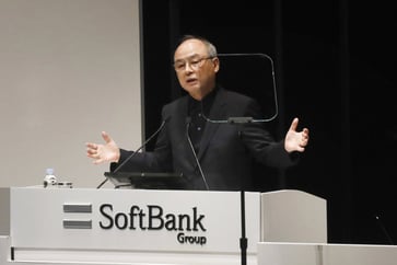 Masayoshi Son's fortune decreases by $4.6 billion as SoftBank shares plummet near 19%.